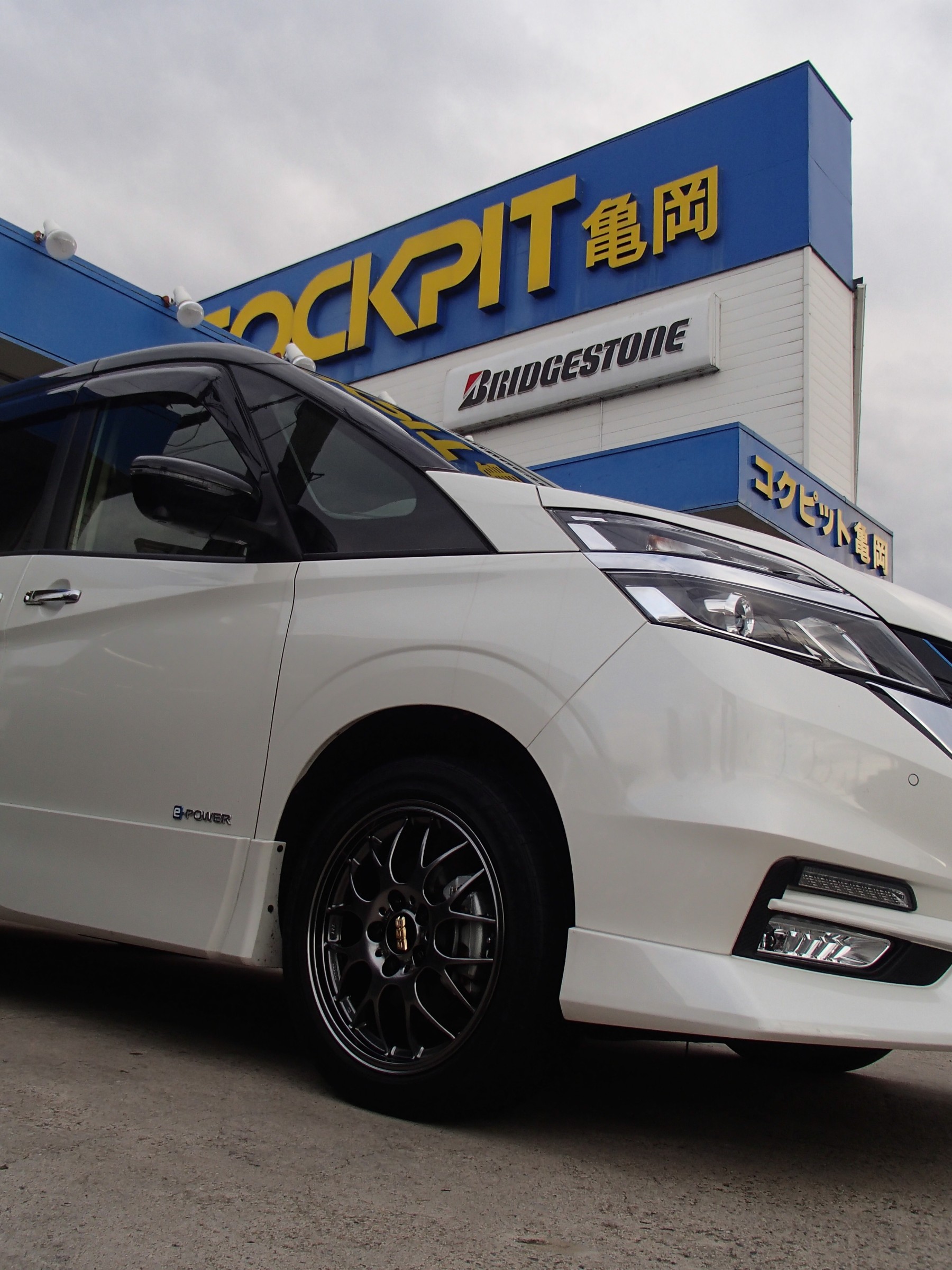 日産 セレナ e-POWER BBS ホイール 取り付け♫ | 日産 セレナe