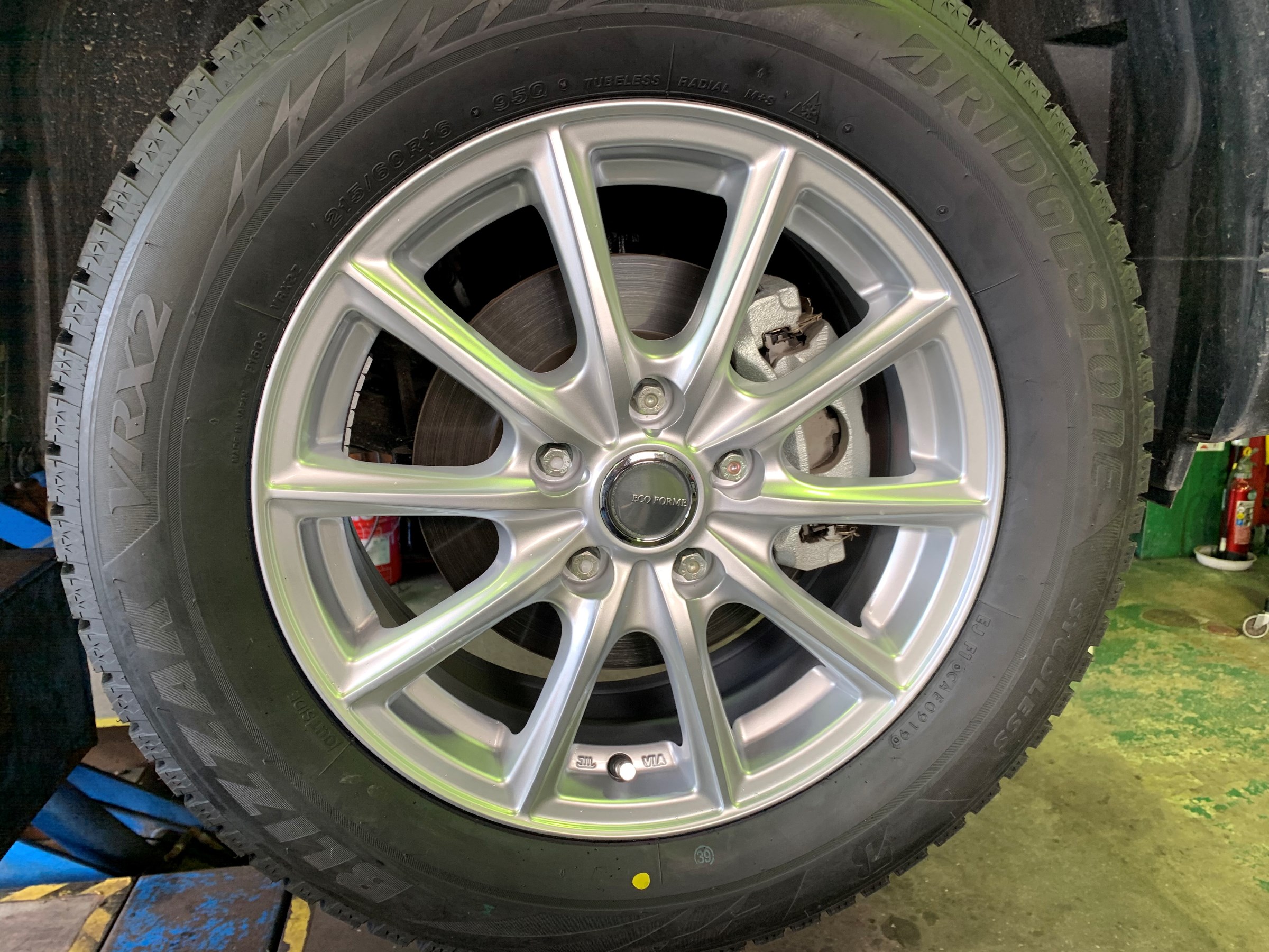 Yea1s型 Newスズキ エスクードはインポートカーです スズキ エスクード タイヤ Av カーナビ ドライブレコーダー Etc ナビゲーション取付 Pit作業レポート Cockpit Age3 コクピットエイジ 車のカスタマイズにかかわるスタッフより