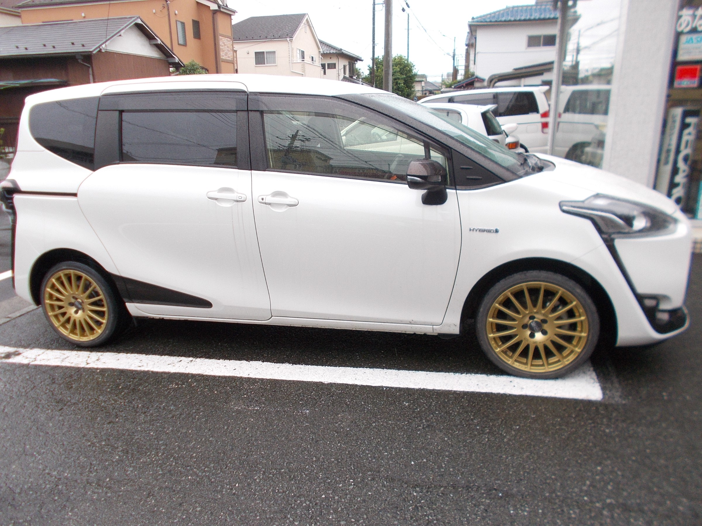 シエンタ テイン製車高調「FLEX-Z」装着＆アライメント作業。 | トヨタ 