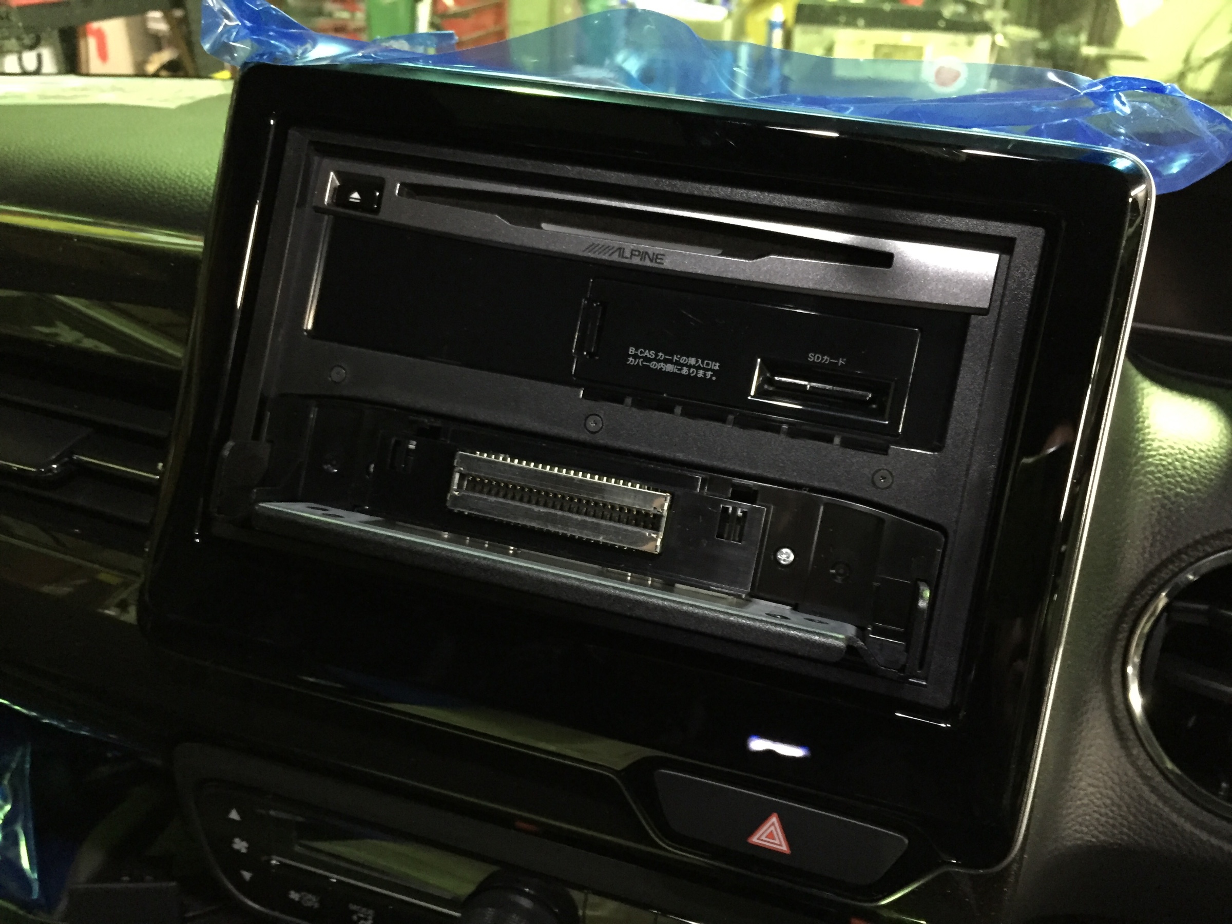 N Boxカスタムに11型の大画面ナビを アルパインxf11z ホンダ N Boxカスタム Av カーナビ ドライブレコーダー Etc Av カーナビ ドライブレコーダー Etc ナビゲーション取付 Pit作業レポート Cockpit Age3 コクピットエイジ 車のカスタマイズに