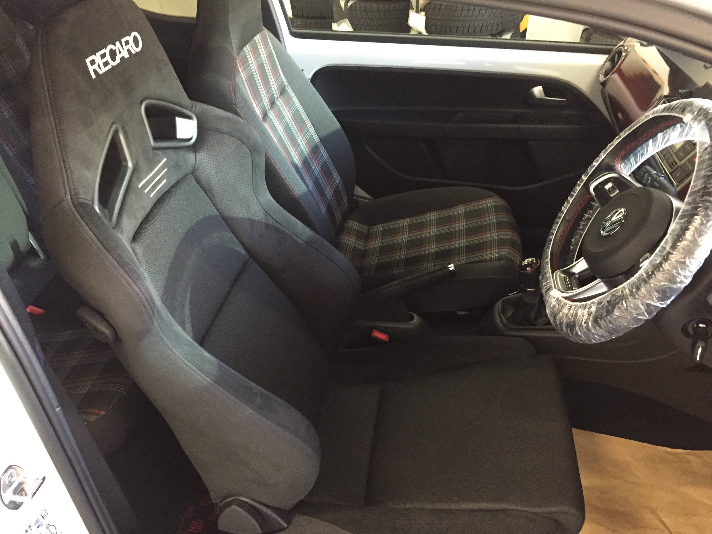 VW Up! アップ レカロ用シートレール RECARO 保証書付き 商品情報