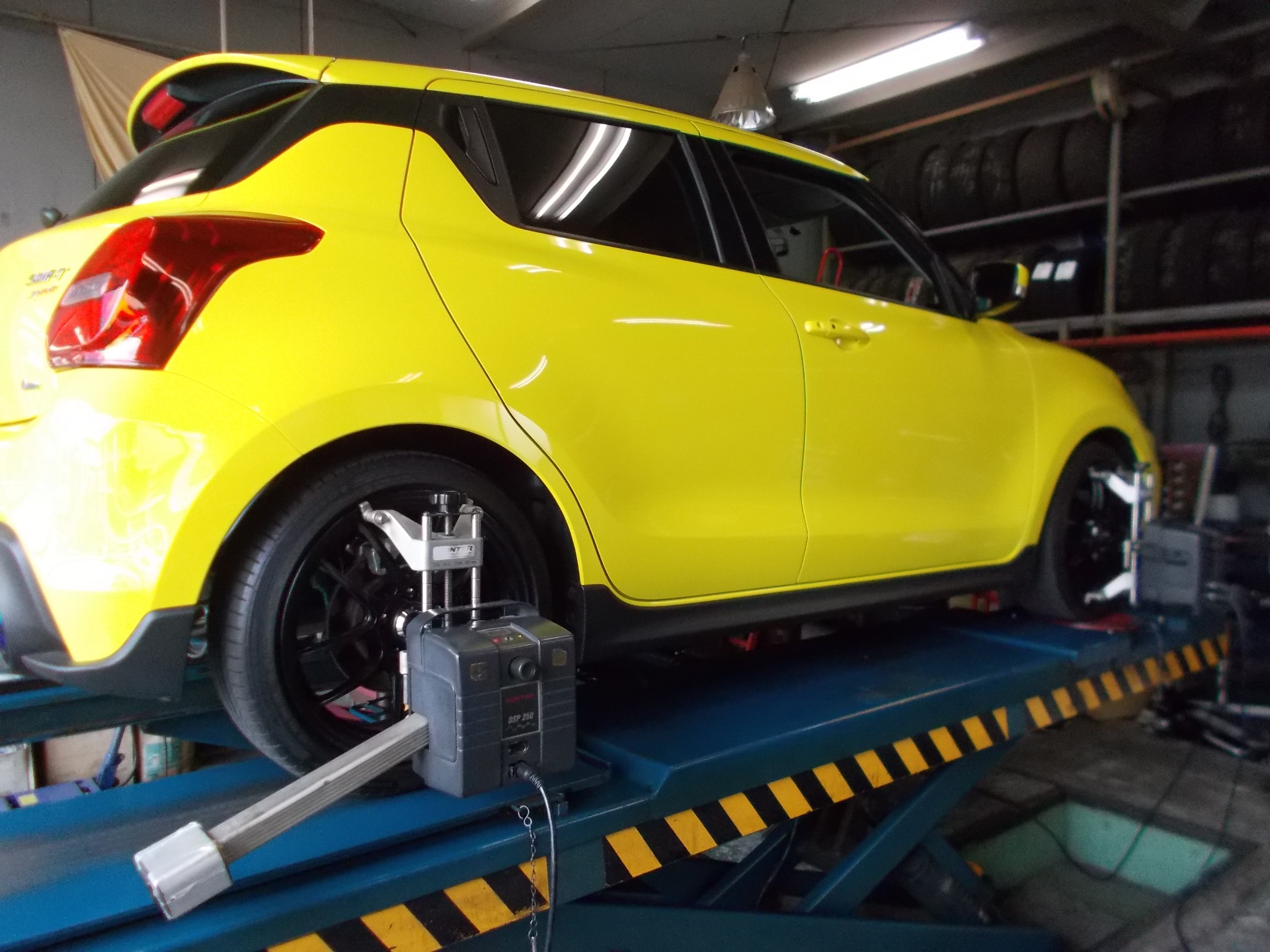 スイフトスポーツ テイン製車高調「FLEX-Z」装着＆アライメント