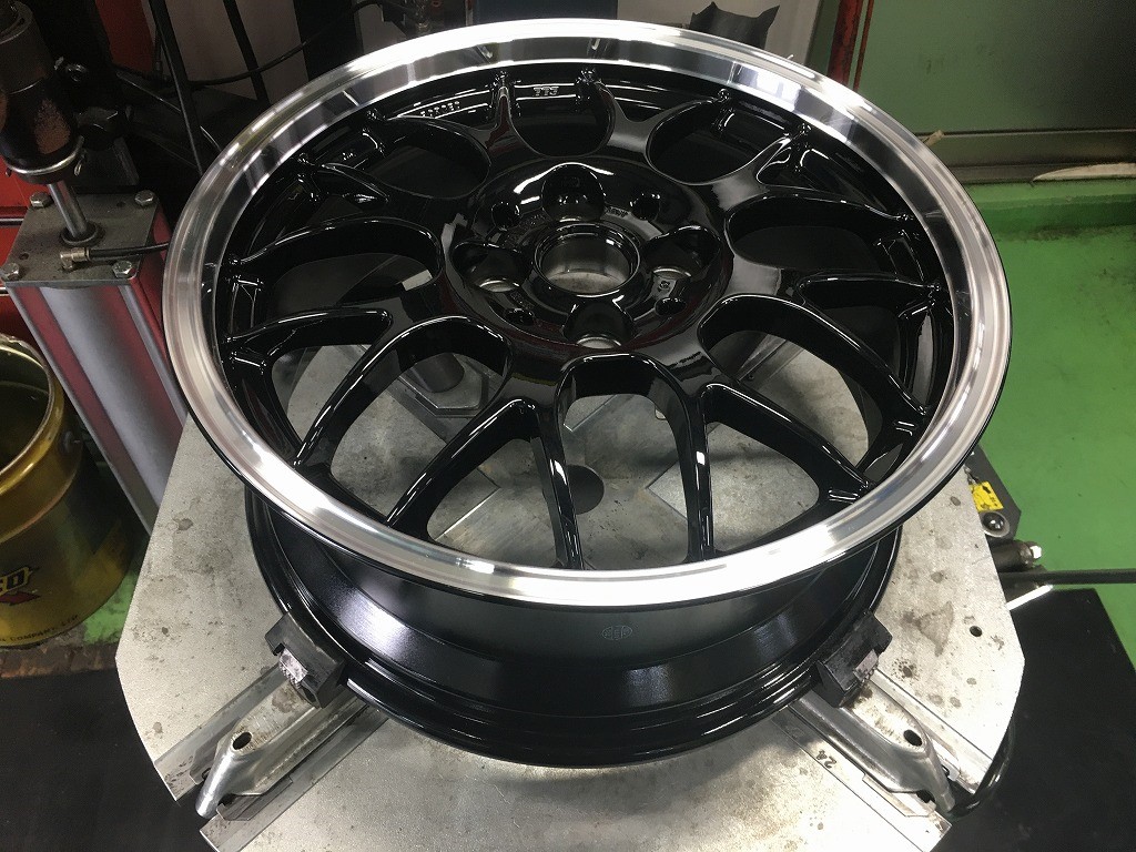 トヨタbB BBS RG-R・ブリヂストンプレイズRZ-X装着  トヨタ bB 