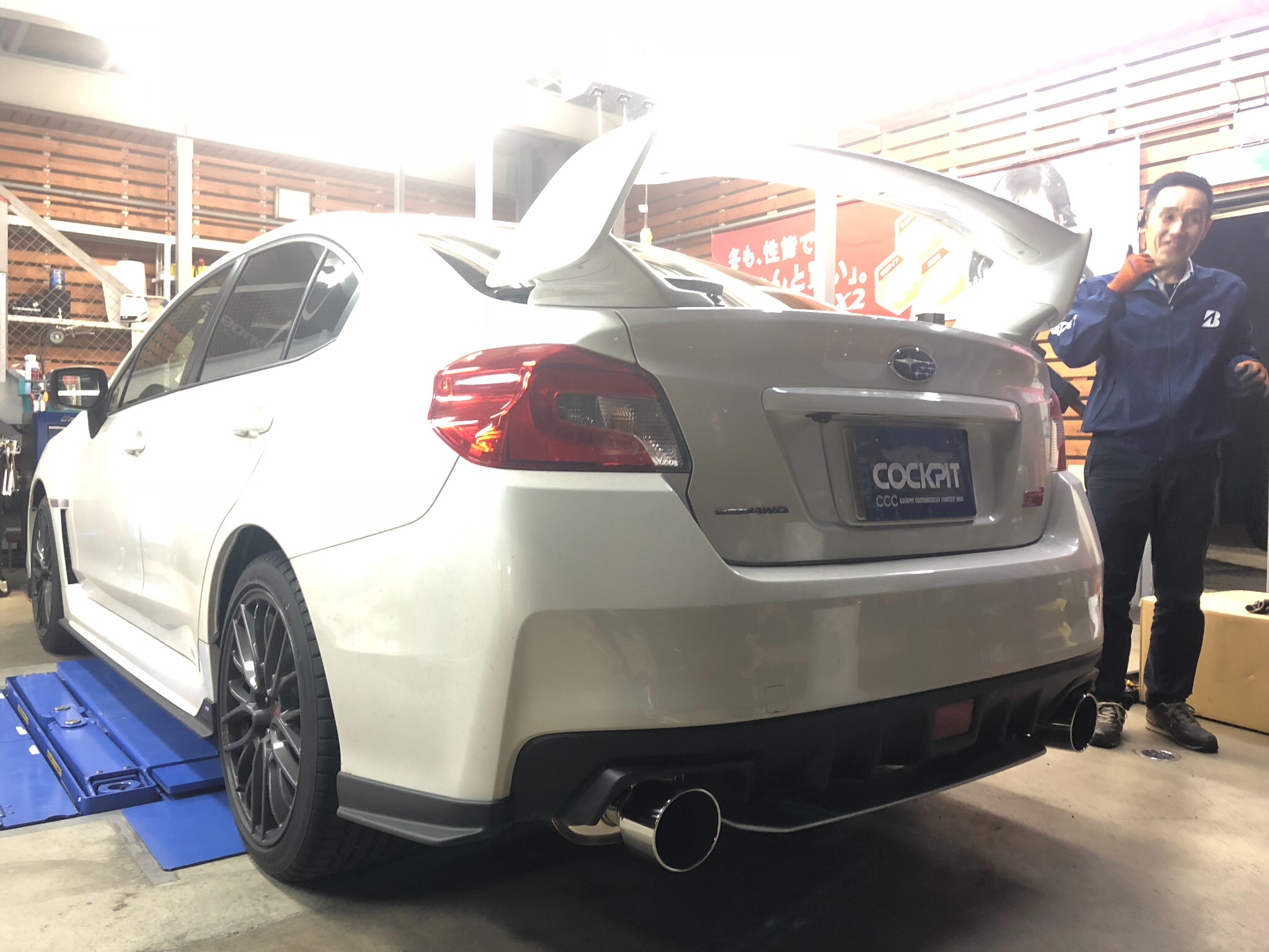 WRX STI（VAB）マフラー対決！ あなたならどっち！？ 『HKS』vs