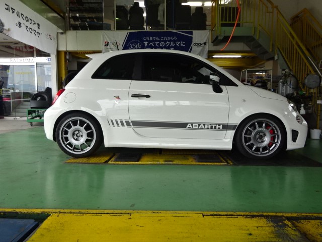 アバルト595 コンペティツィオーネ 車高調 フィアット 500 アバルト 足まわり サスペンション ブレーキ 足まわり サスペンション ブレーキ サスペンションパーツ関連取付 スタッフ日記 コクピット さつま岸和田