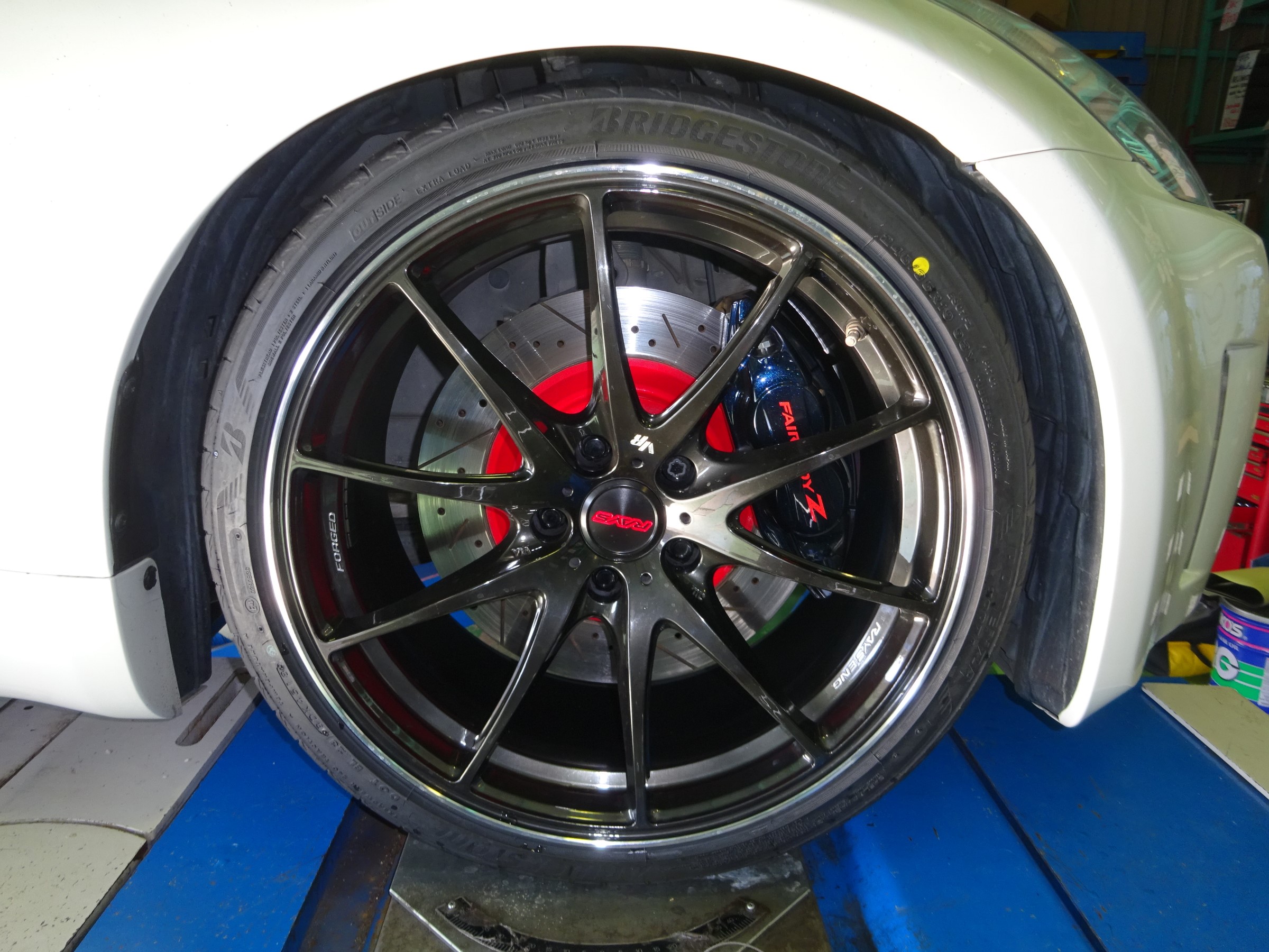 日産(純正) 4POTキャリパー/ブレーキシステム のパーツレビュー