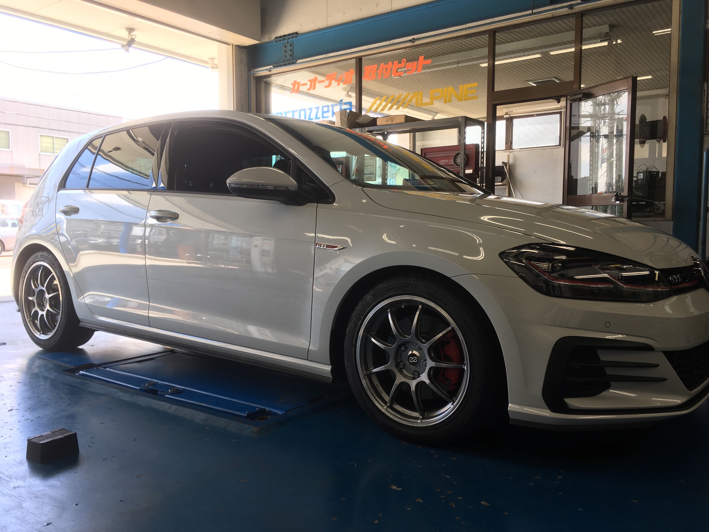 ゴルフGTIに車高調の取り付け。 | フォルクスワーゲン ゴルフ 足