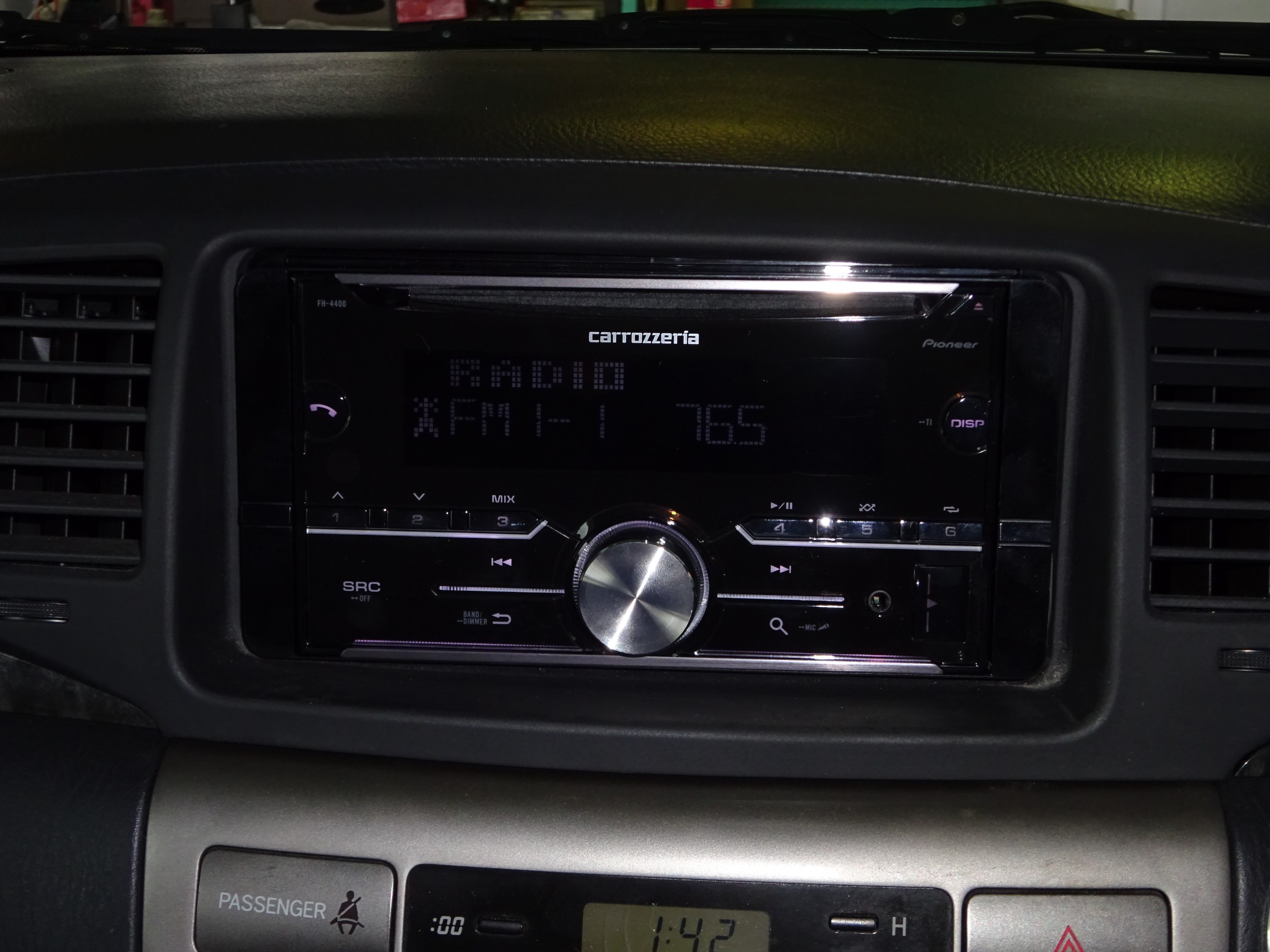 カーステレオも進化してますね トヨタ カローラフィールダー Av カーナビ ドライブレコーダー Etc Av カーナビ ドライブレコーダー Etc オーディオ取付 Staff日記 コクピット さつま貝塚 車 のカスタマイズにかかわるスタッフより