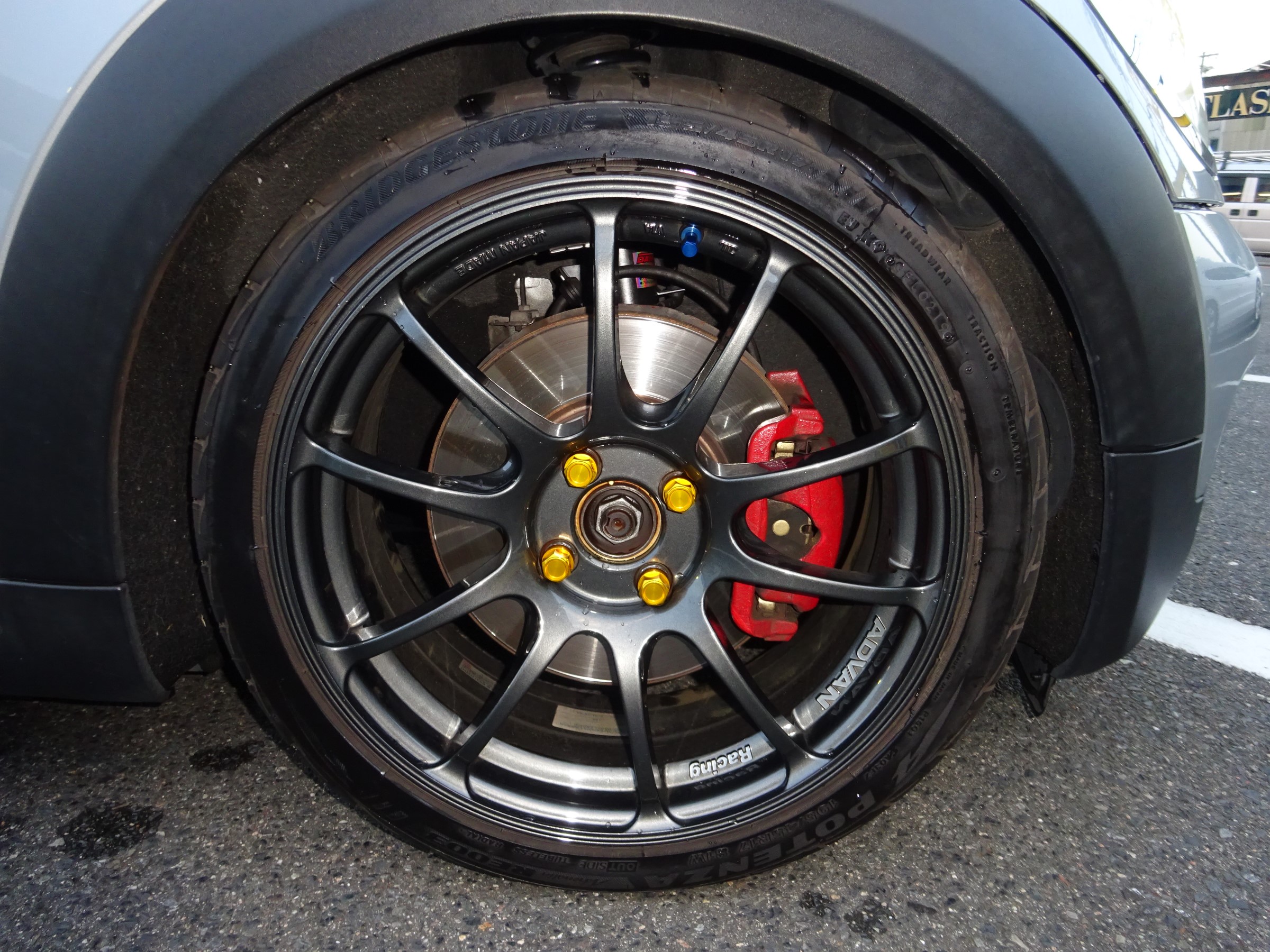 R56ミニのメンテナンスをご紹介 | BMW MINI その他パーツ | STAFF日記