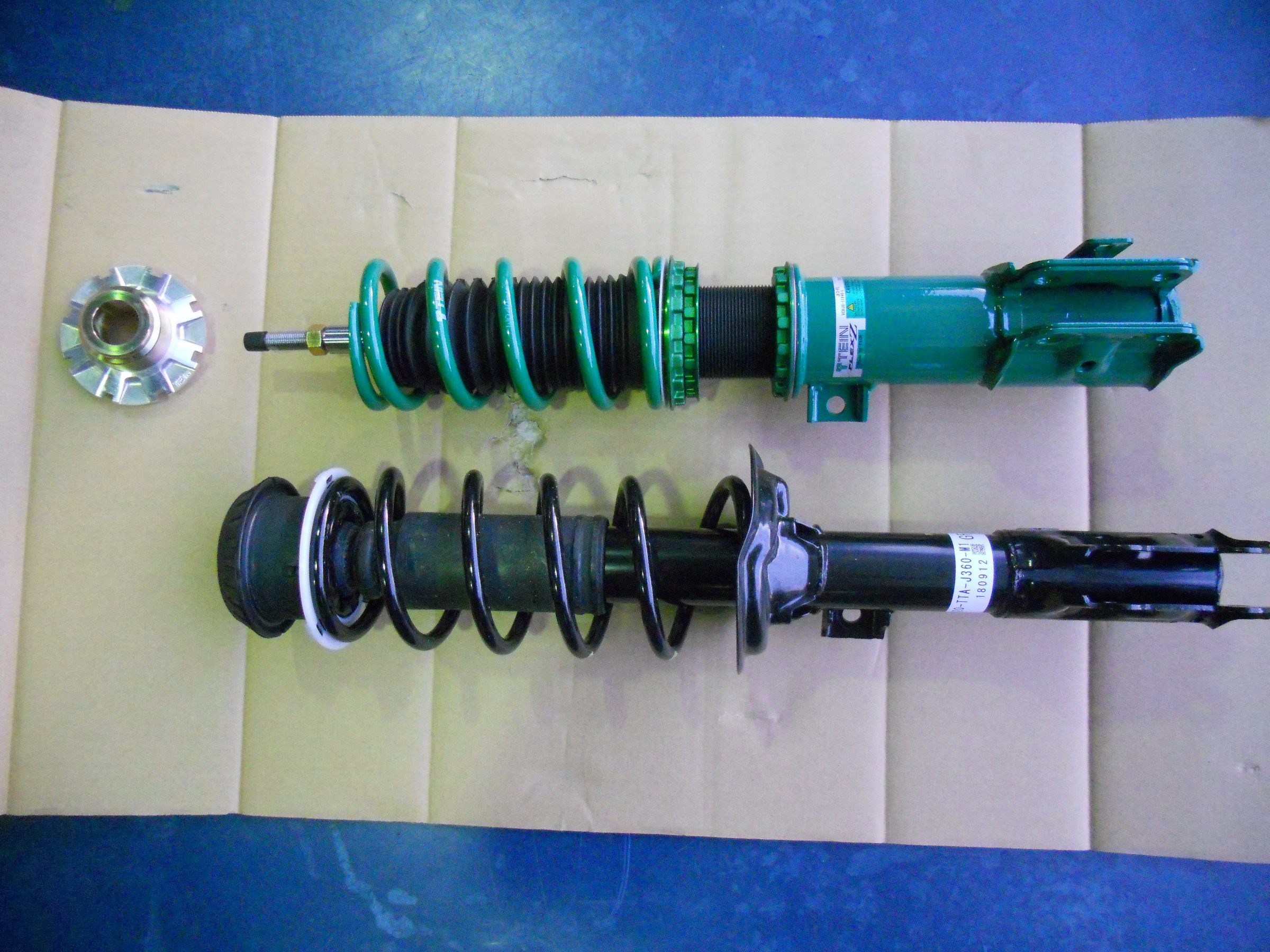 ◇ ホンダ N-BOX カスタム JF3 TEIN車高調＆フロント・リア