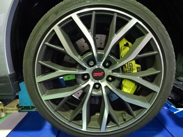 確実に決まりましたありがとうございますm(_ _)m)WRX STI純正アルミ