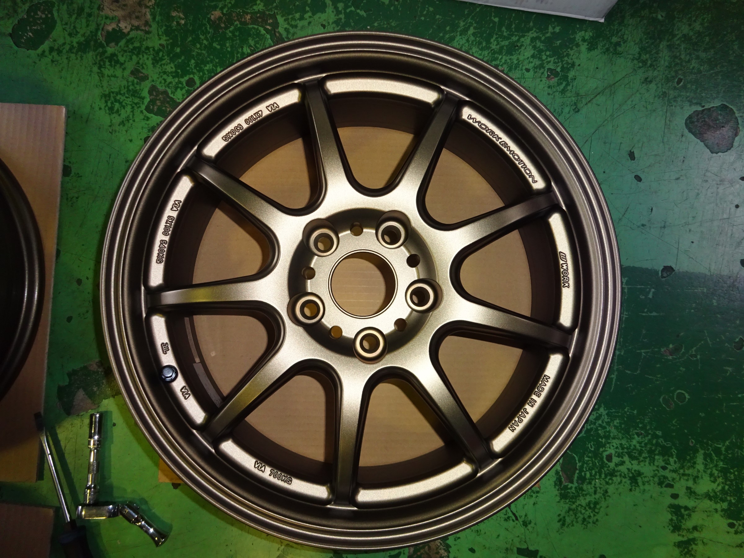 WORK エモーション D9R | スズキ スイフトスポーツ ホイール | STAFF