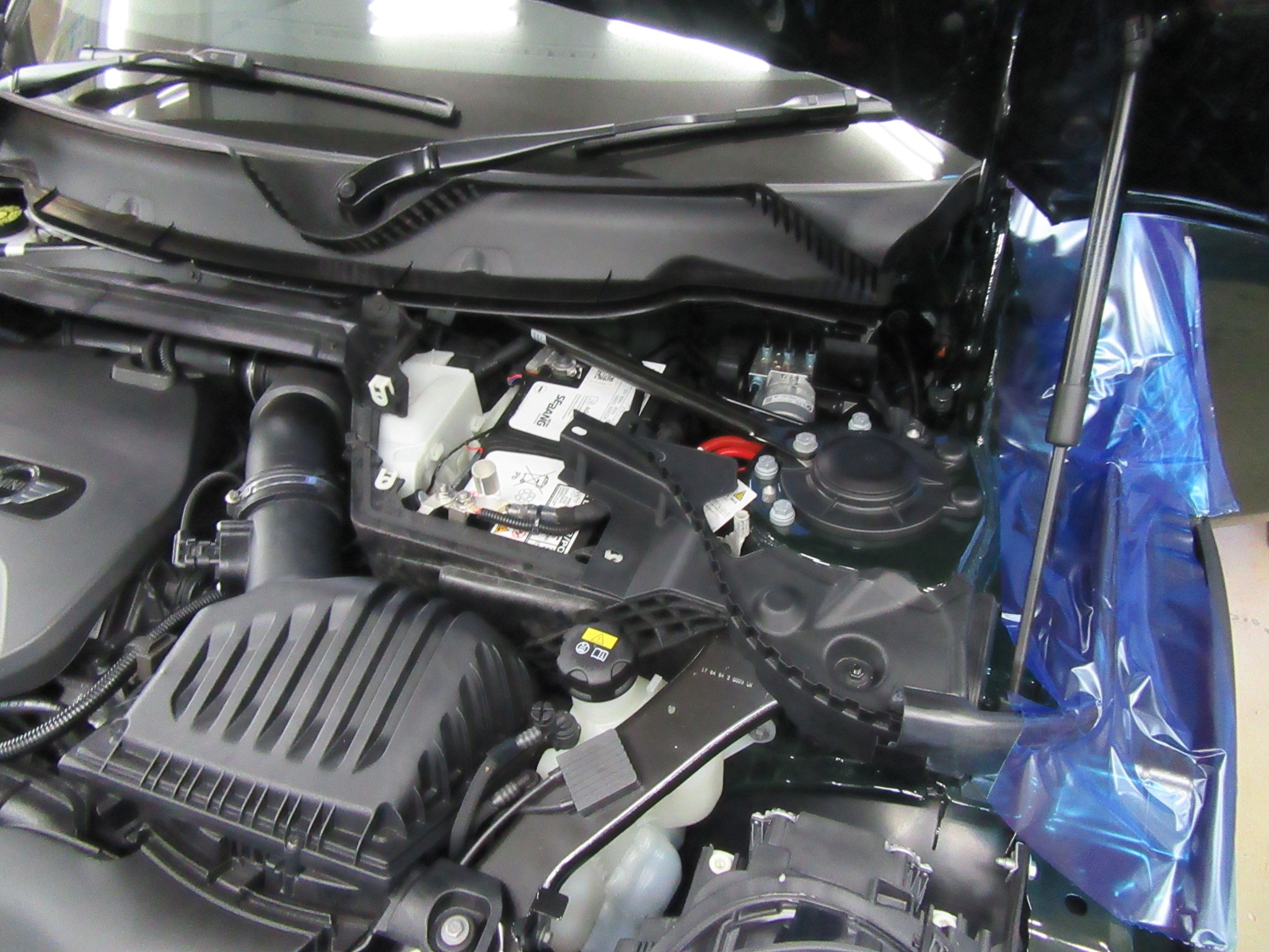 ミニにはやっぱりこのシート Miniクラブマンjcw F54 に レカロ クロススポーツスター Ll100h Se を取り付け ミニ クラブマン 店長アサコのブログ コクピット 55 車のカスタマイズにかかわるスタッフより