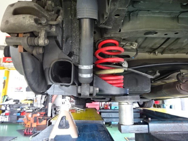 20ヴェルファイア 足回り交換！ | トヨタ ヴェルファイア 足まわり