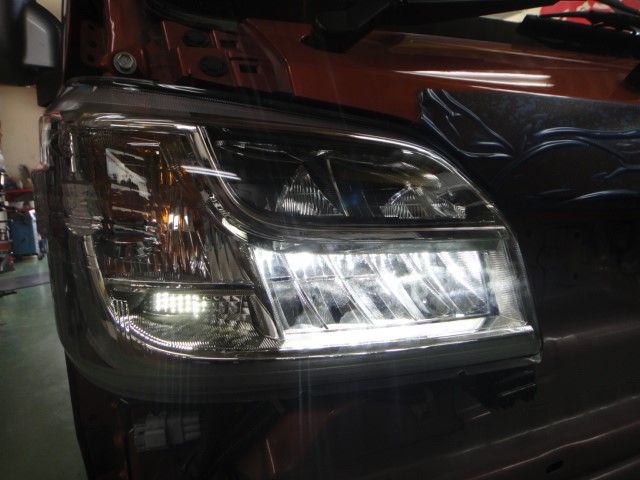 ハイゼット 純正ledヘッドライト ダイハツ ハイゼット エクステリア Hid Led その他電装系 Led各種 取付 スタッフ日記 コクピット さつま岸和田