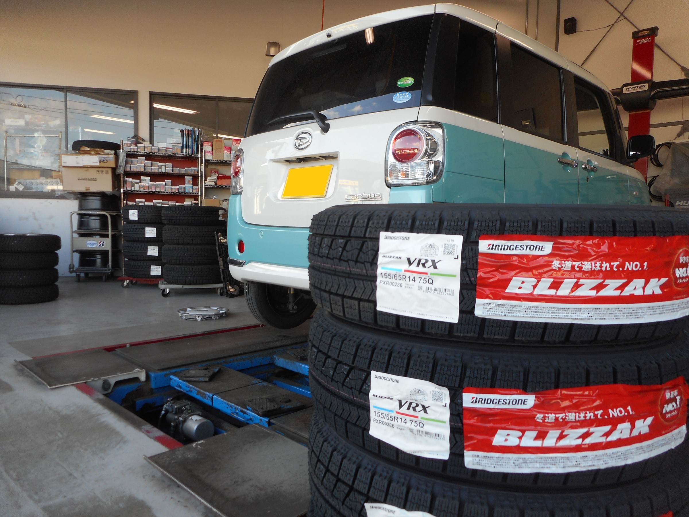 タイヤ交換 | スタッフ日記 | コクピット 名取 | 車のカスタマイズに