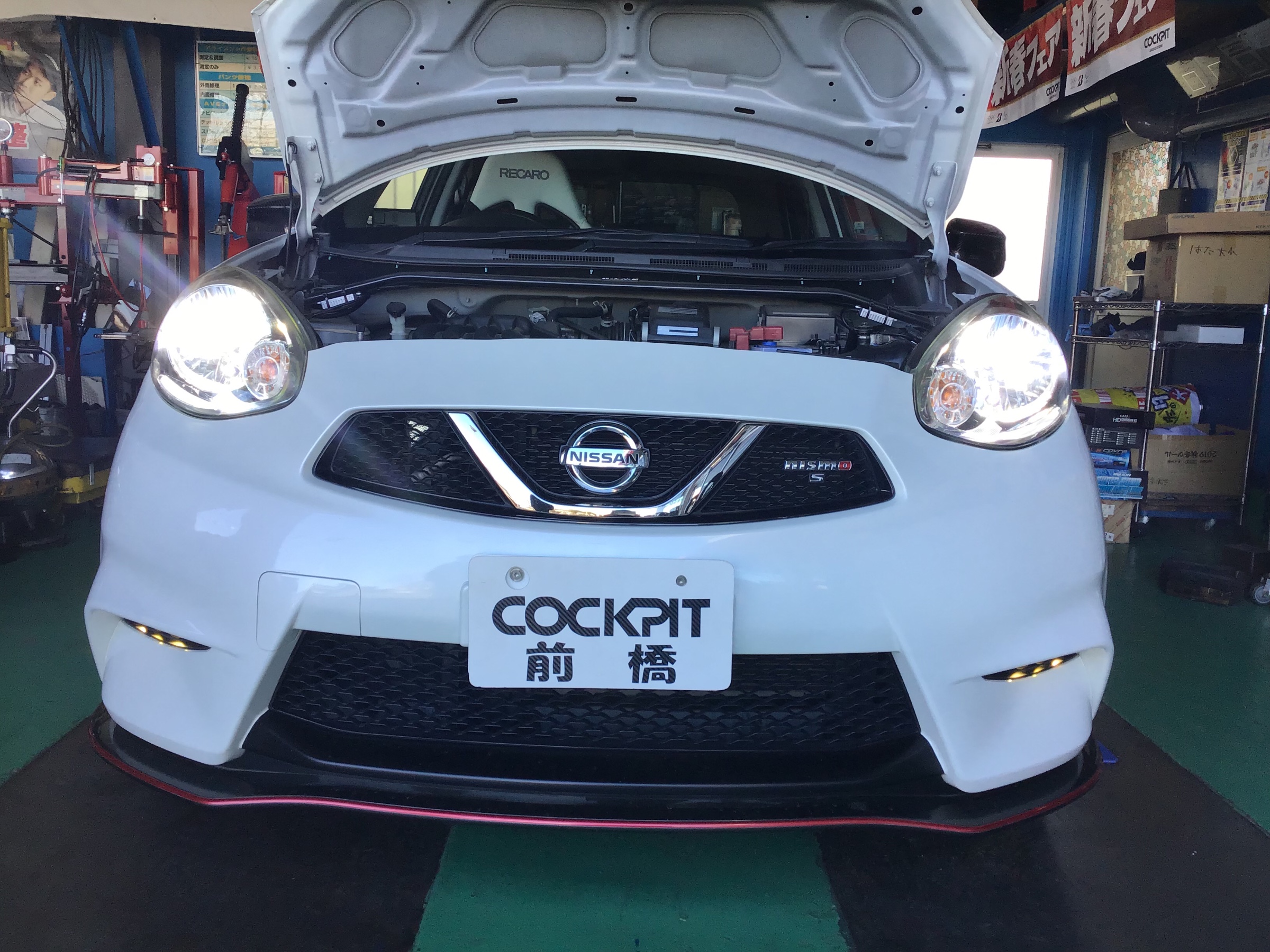 リーフニスモ右ヘッドライトユニット 