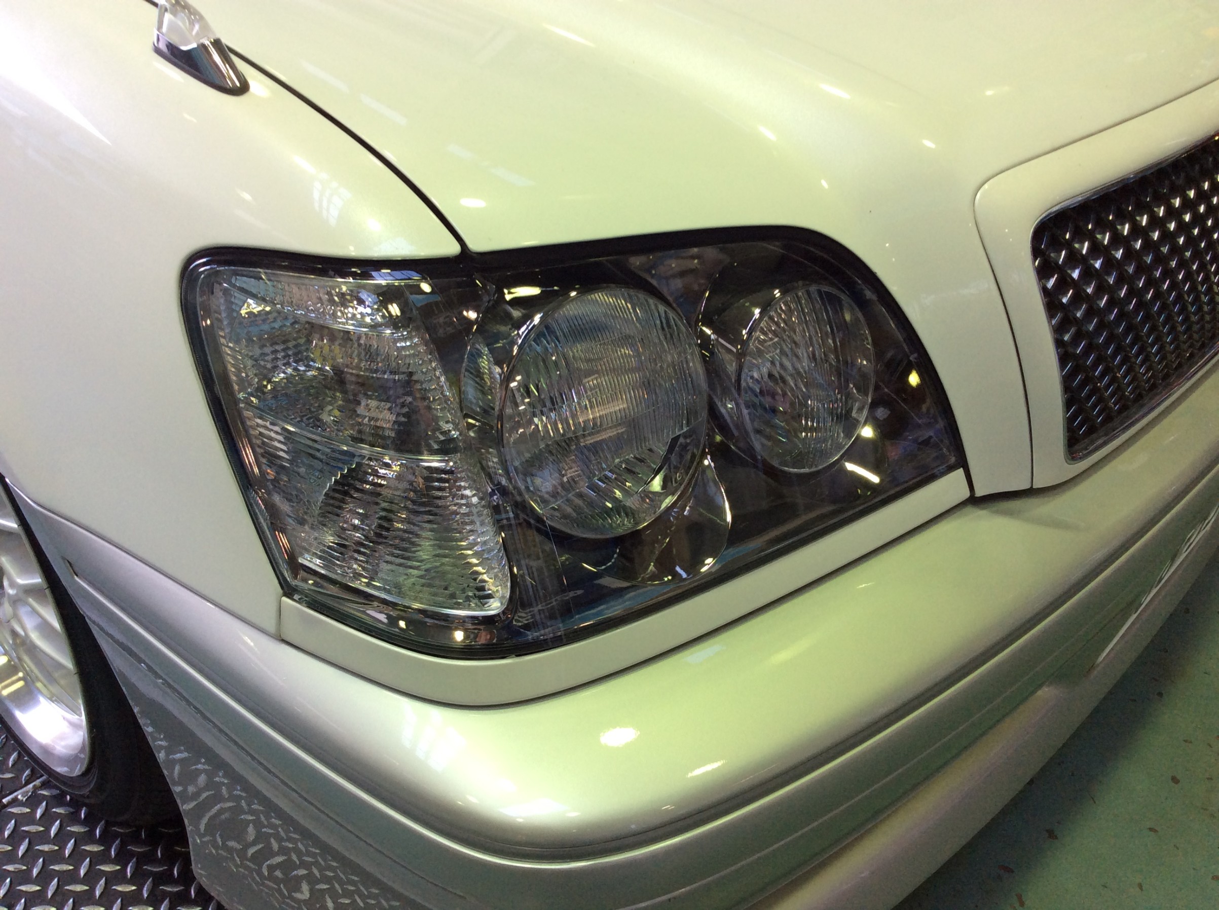 顔って大事！ | トヨタ クラウンエステート HID・LED（その他電装系 
