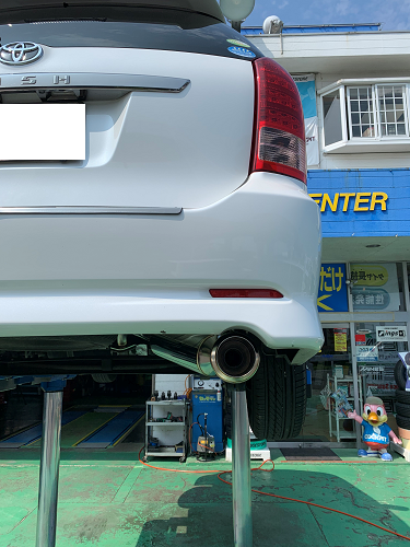 トヨタ ZNE10 ウィッシュ KAKIMOTO RACING 排気マフラー。