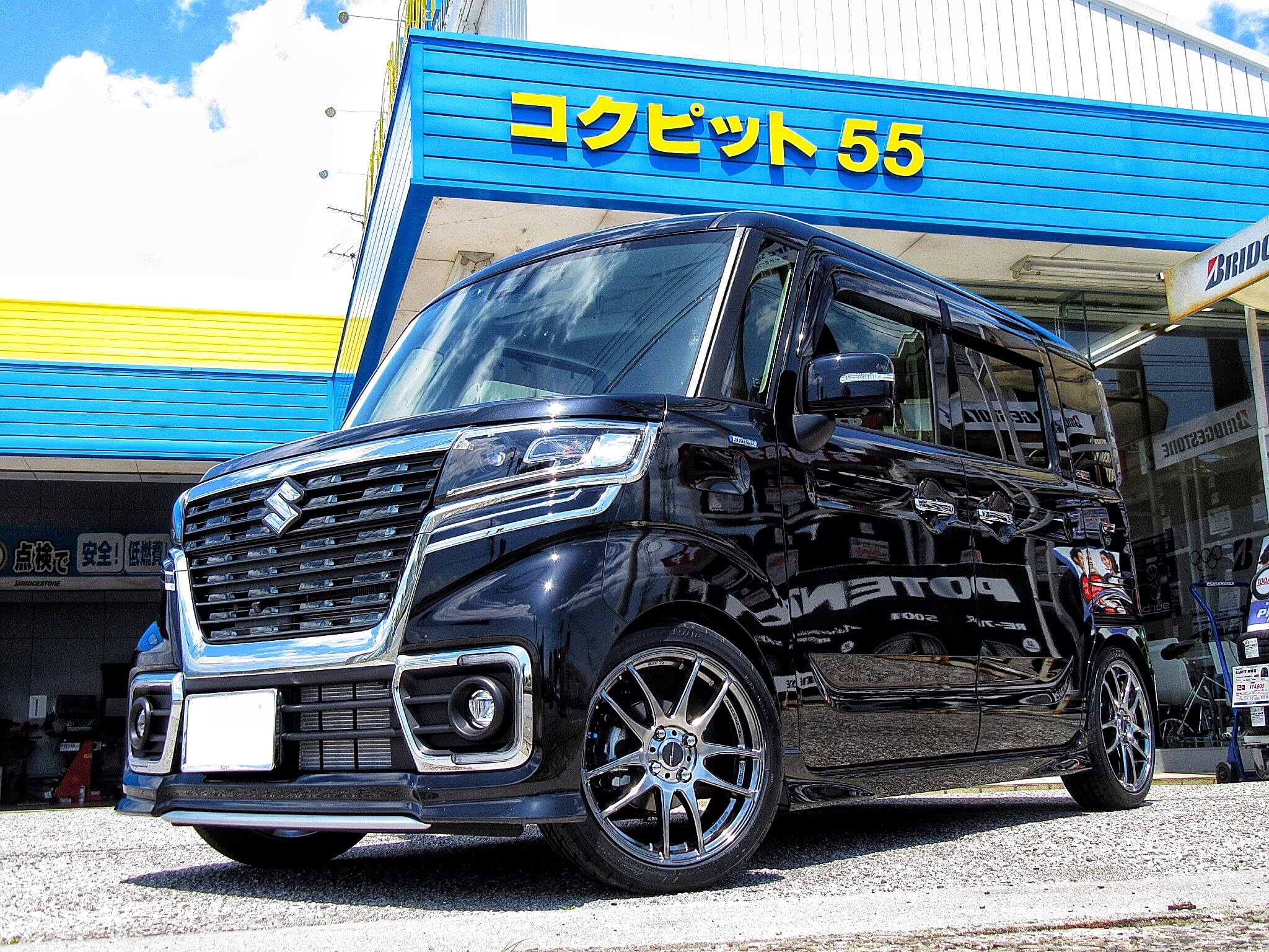 納車されたらコクピットへ直行！新車のスペーシアカスタム（MK53S）を