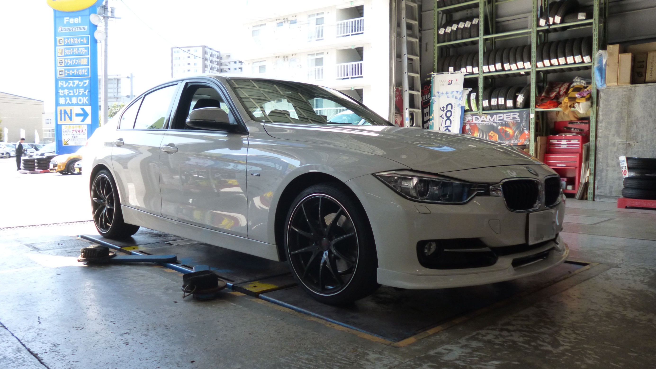 H R ダウンスプリング Cpm Lowerreinforcement 取付 4輪アライメント調整作業 Bmw F30 3i M Sport Bmw 3シリーズ 足まわり サスペンション ブレーキ ホイール 4輪トータルアライメント測定 調整 Feel Book スタイルコクピット フィール 車の
