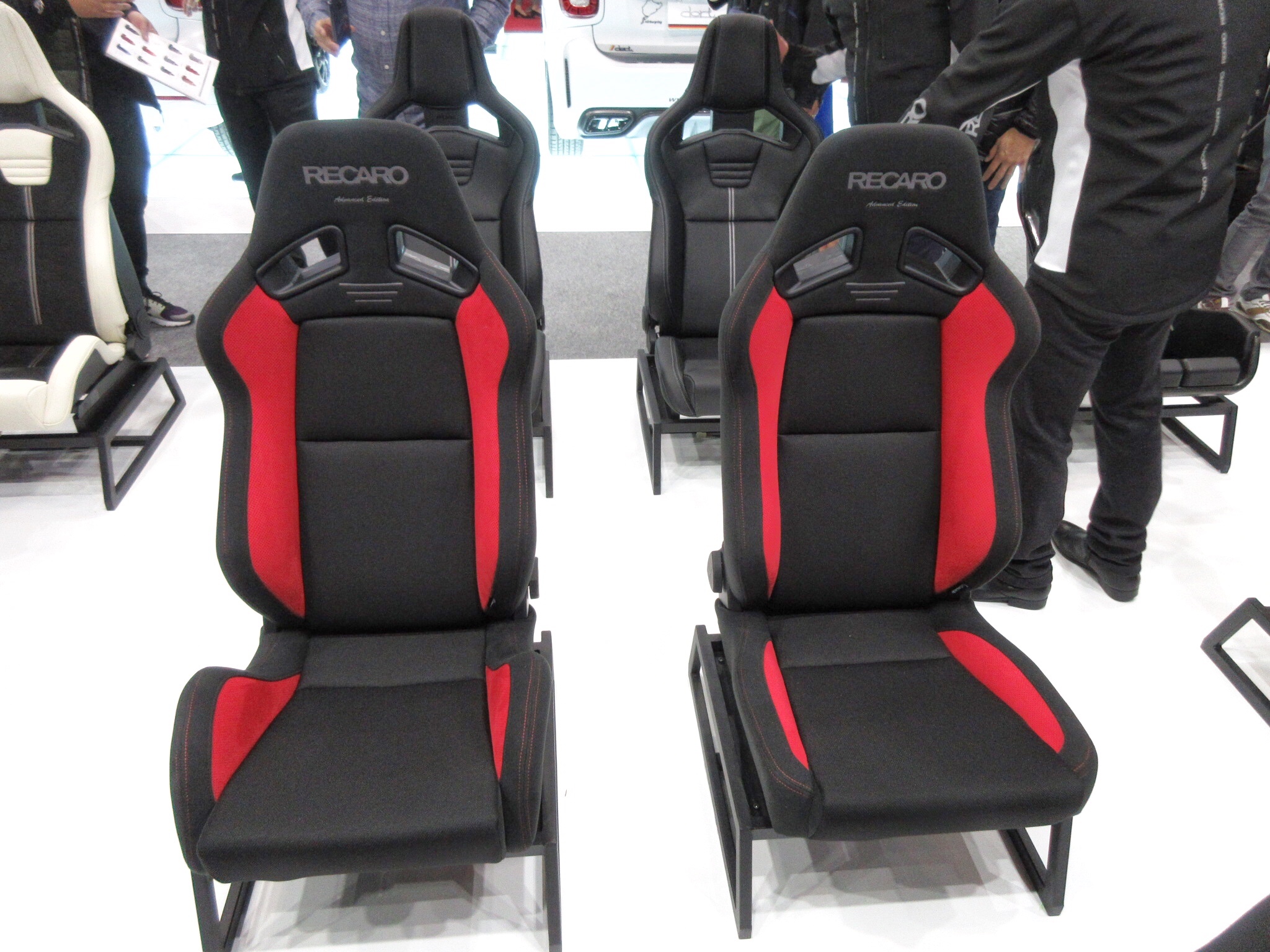 限定のレカロシートは魅力たっぷり♪ ZC33スイフトスポーツに「レカロ