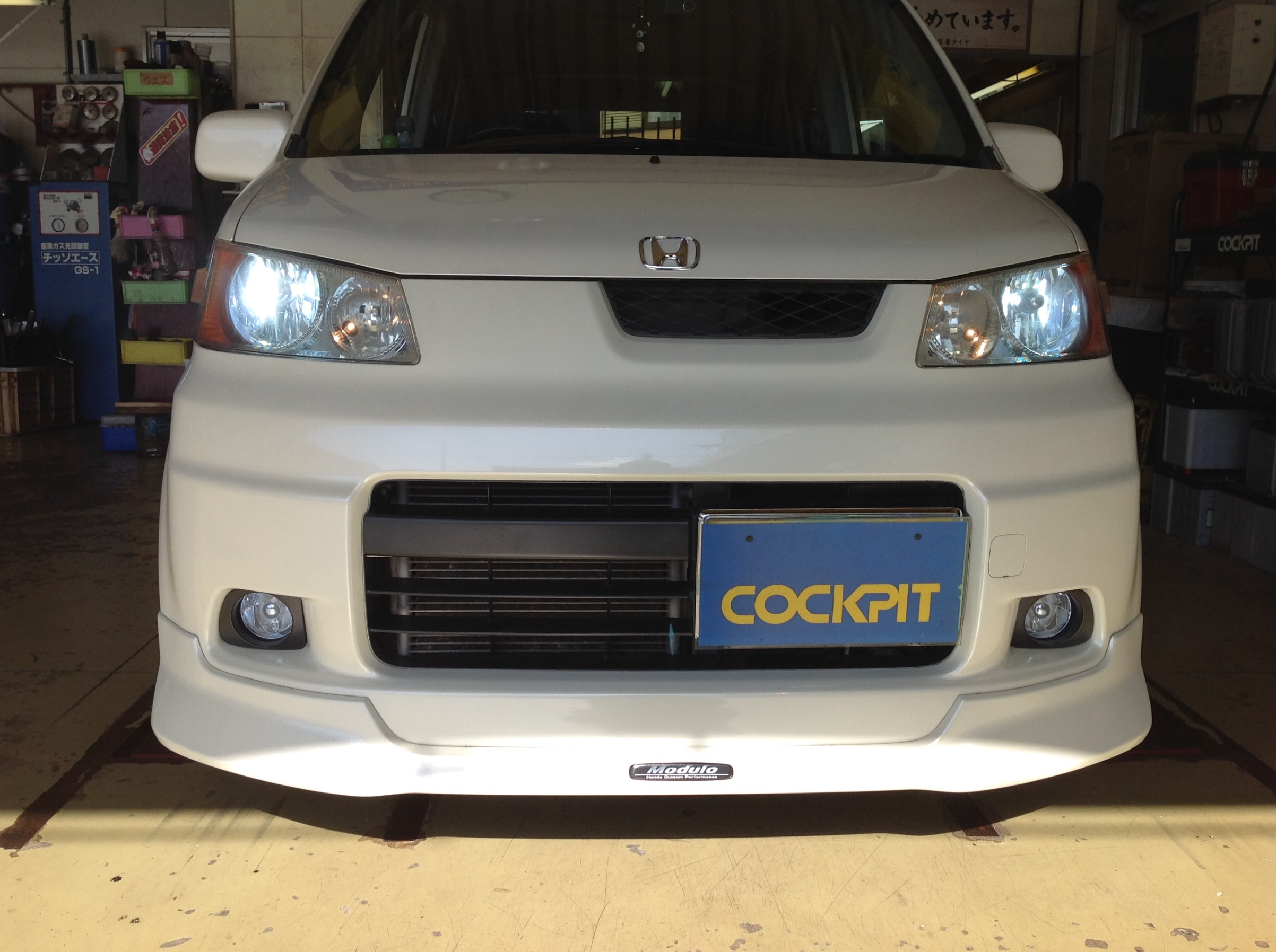 光モノ3連発ですぅ ホンダ ライフ Hid Led その他電装系 Hid Led その他電装系 電装系関連パーツ取付 スタッフ日記 コクピット きねいわ 車のカスタマイズにかかわるスタッフより