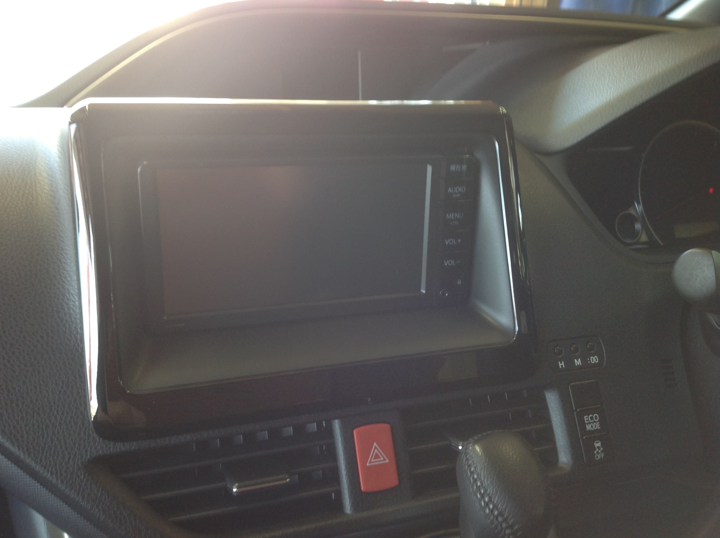 トヨタ ノアさん ナビ交換です トヨタ ノア Av カーナビ ドライブレコーダー Etc Av カーナビ ドライブレコーダー Etc ナビゲーション取付 スタッフ日記 コクピット きねいわ 車のカスタマイズにかかわるスタッフより