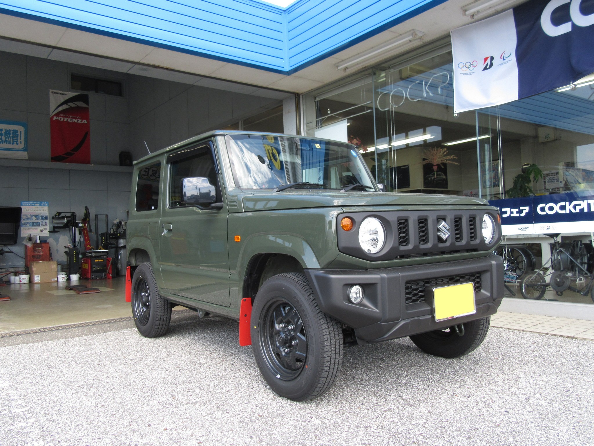 JB64新型ジムニーに、「HKS リーガルマフラー」を取り付け