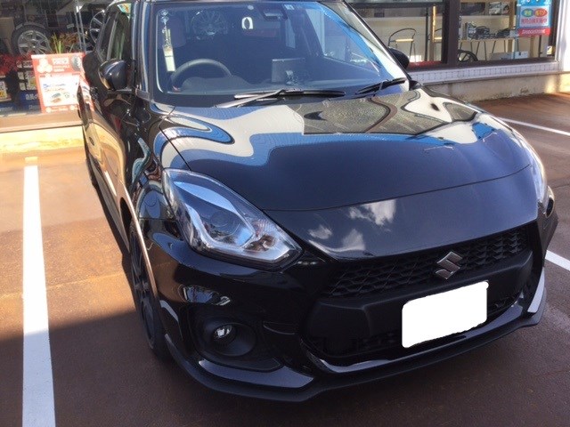 スイフトスポーツZC33Sにフットレスト、ペダルカバー取付！ | スタッフ日記 | コクピットロフト 長岡川崎店 |  車のカスタマイズにかかわるスタッフより