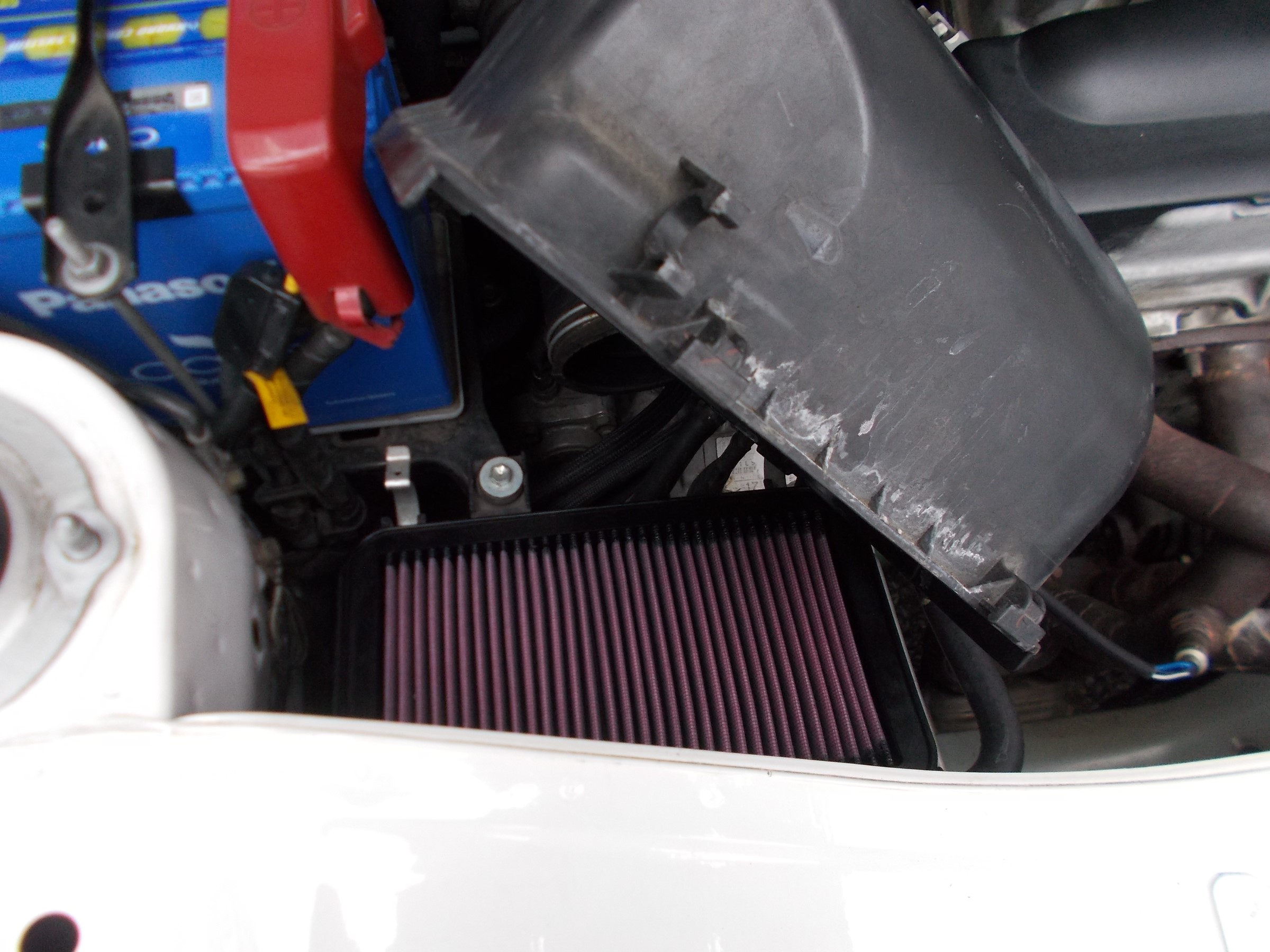 MR-S K&N製エアークリーナー装着。 | トヨタ MR-S 吸・排気系 吸・排気