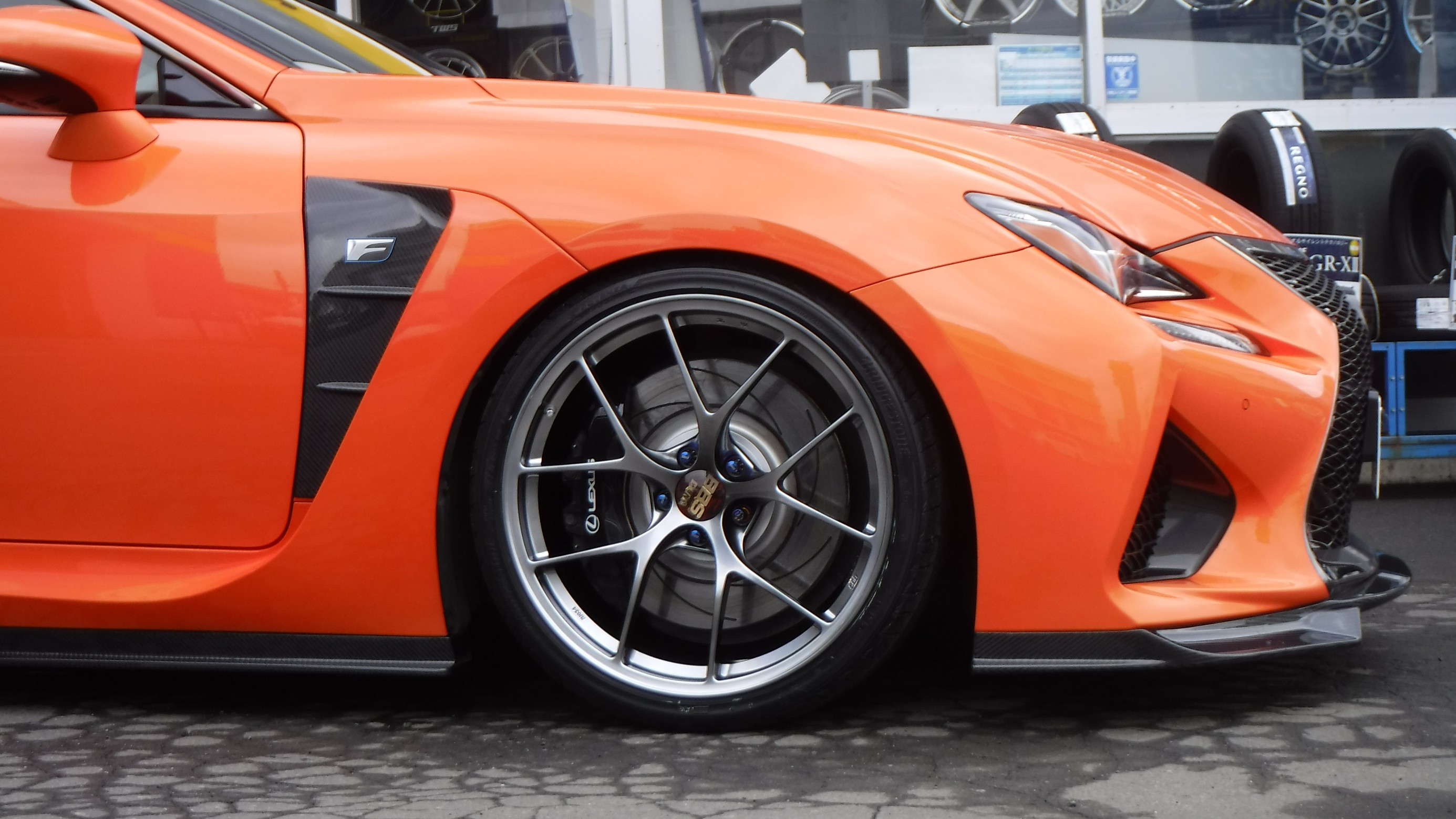 LEXUS USC10 RC-F の “一括仕上げ”作業 ／ BBS、POTENZA、CUSCO