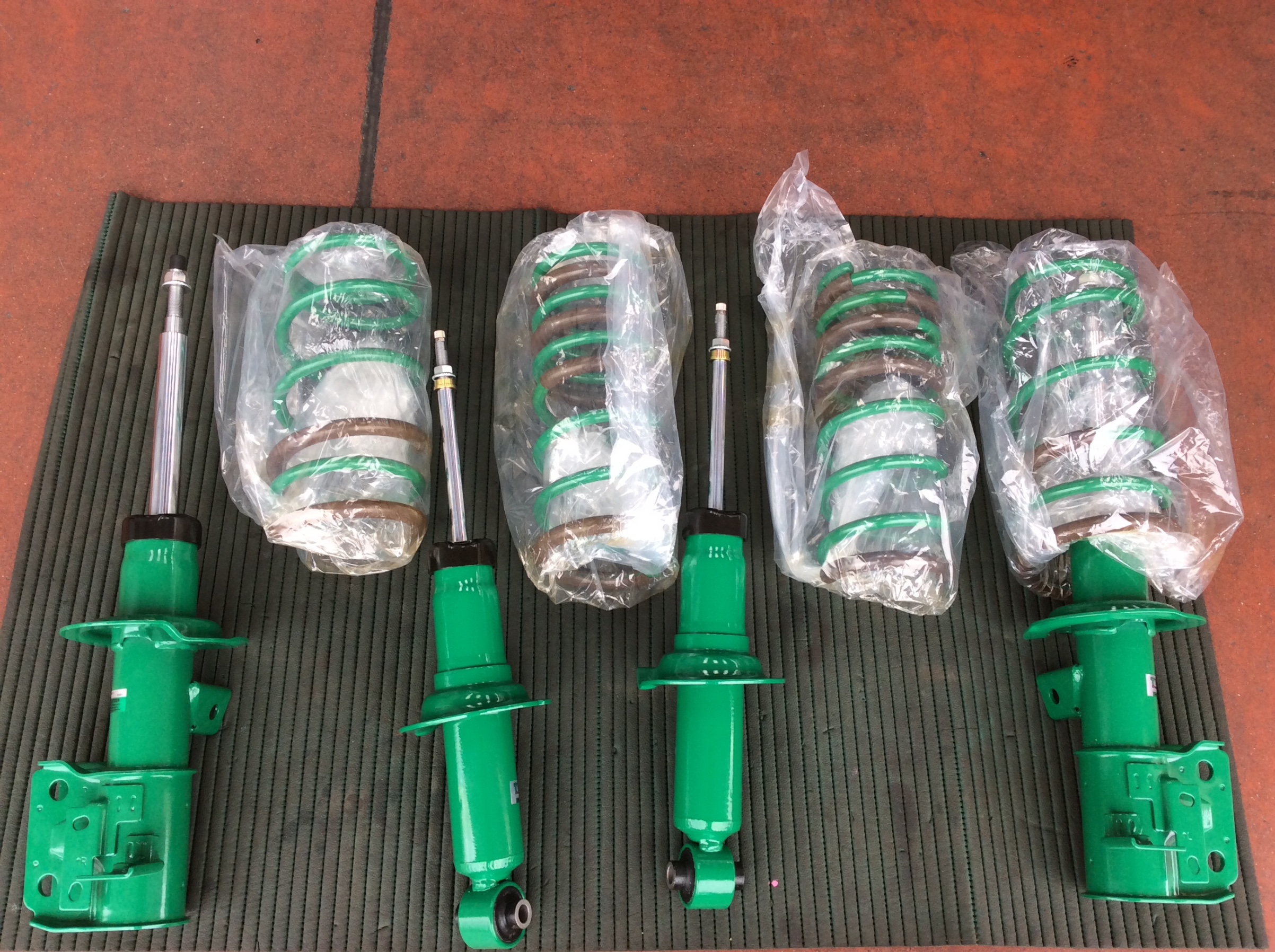 86 × TEIN EnduraPro plus | スタッフ 日記 | コクピット 荒井 | 車の