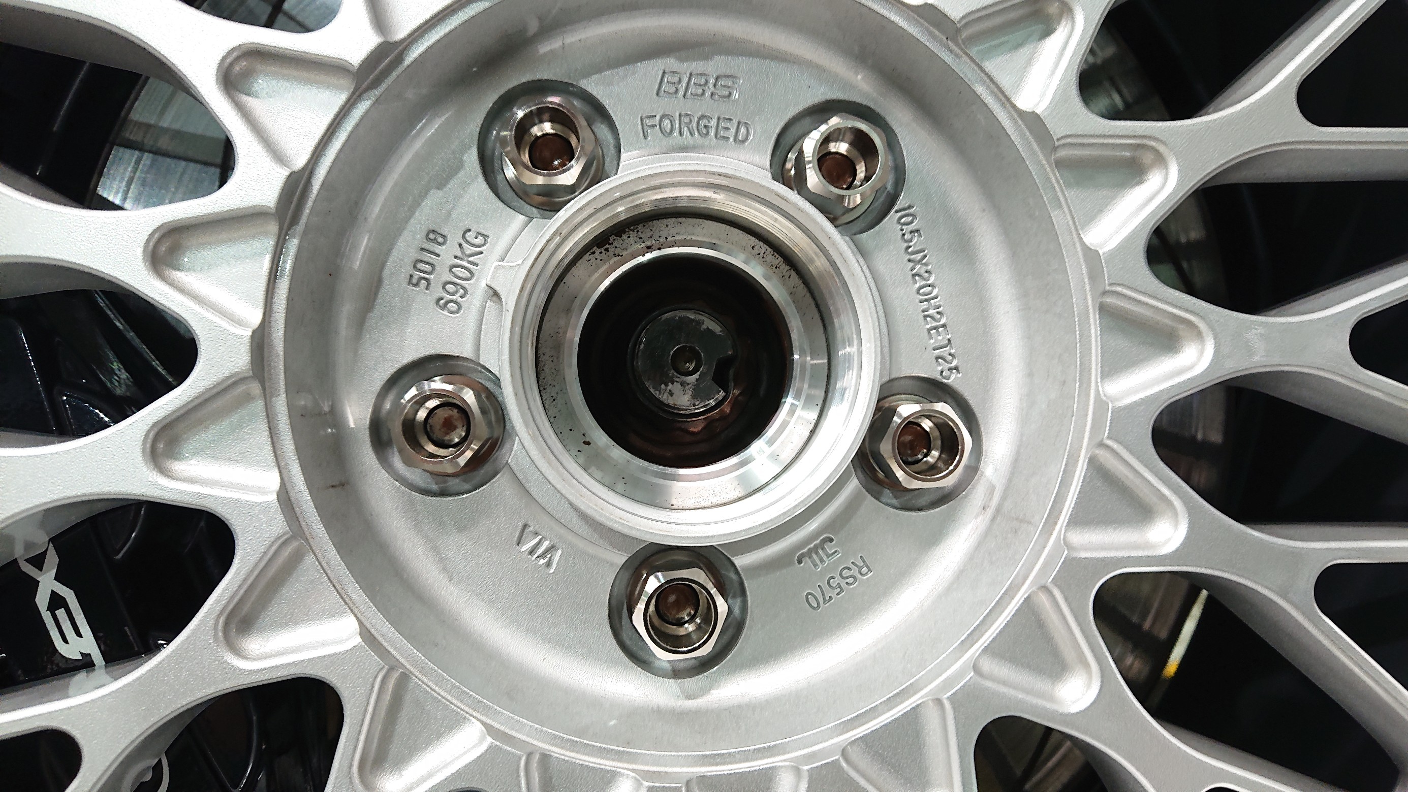 鍛造チタニウムナット取付 ／ サンダーボルト ジャパン Clubsport TF