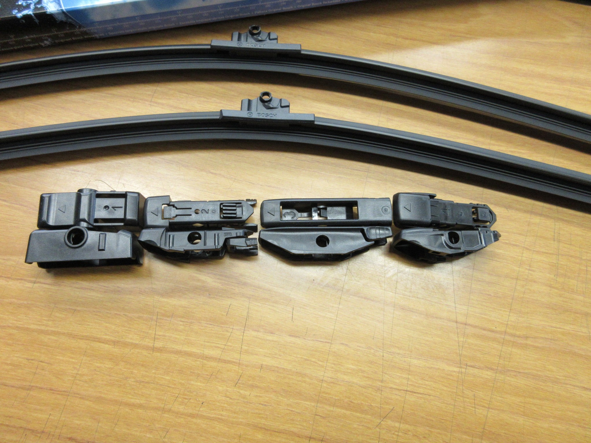 BOSCH エアロツイン 輸入車用フラットワイパー | フォルクスワーゲン