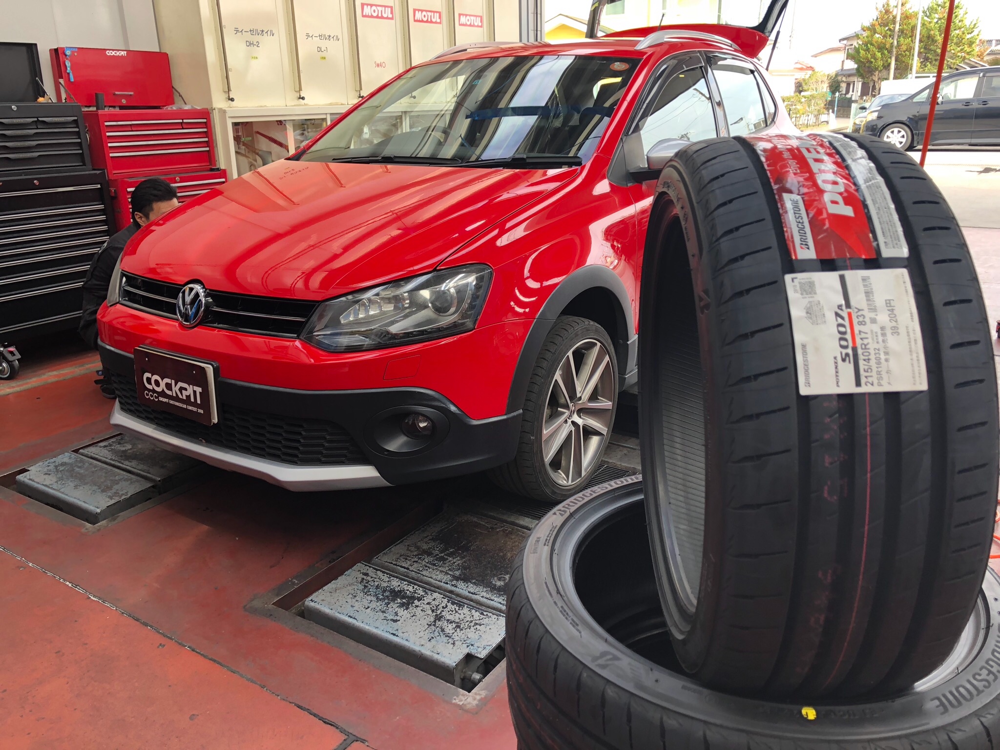 冬でも好評！！ POTENZA S007A × VW クロスポロ & V36スカイライン