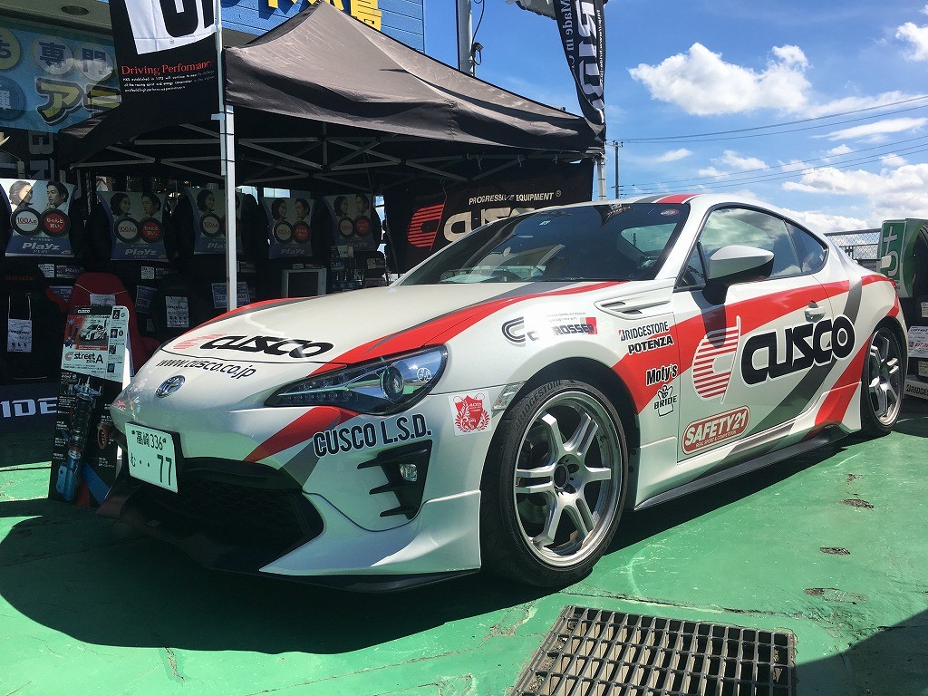 マツダAZワゴン 足回りリフレッシュ KYBローファースポーツ・四輪アライメント | マツダ AZワゴン 足まわり（サスペンション・ブレーキ）  ホイール > 4輪トータルアライメント測定・調整 | スタッフ日記 | コクピット コジマ | 車のカスタマイズにかかわるスタッフより