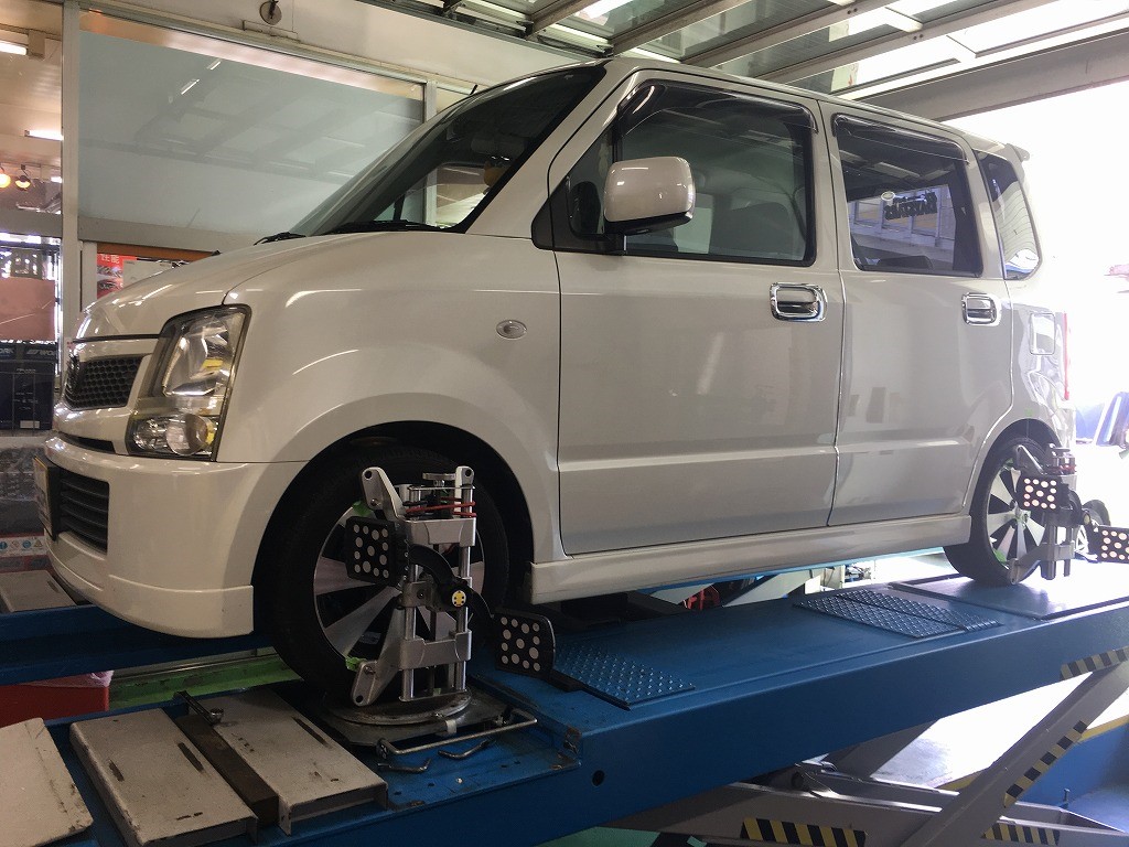 マツダAZワゴン 足回りリフレッシュ KYBローファースポーツ・四輪