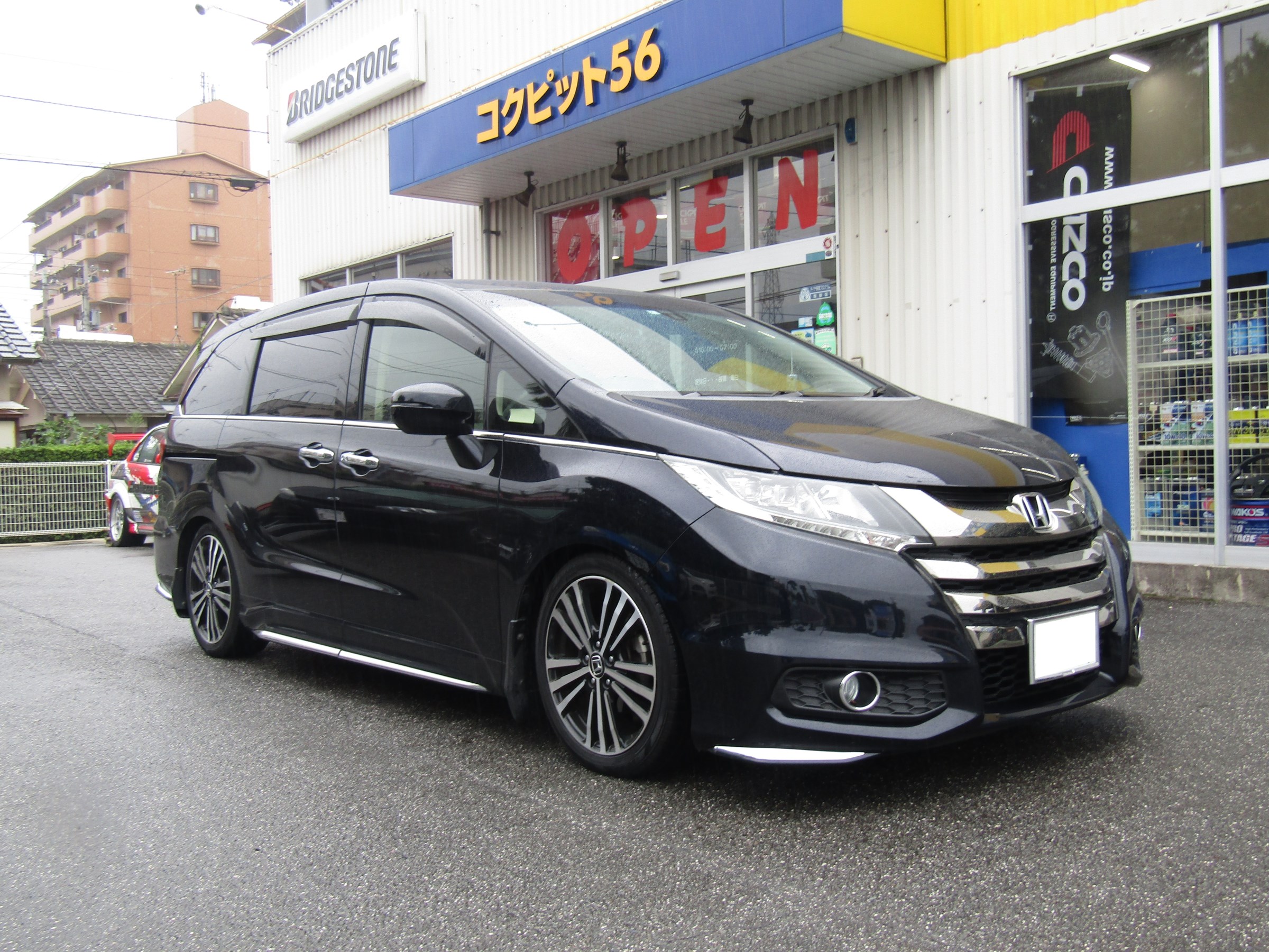 オデッセイ 足回り交換 三好の クルマで遊べ コクピット 56 お店の得意技紹介