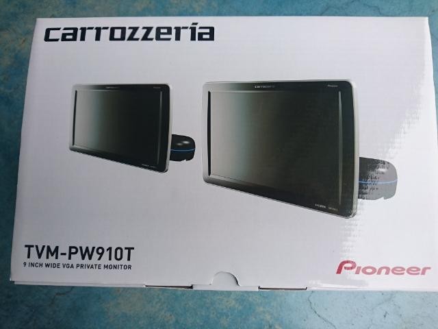 プライベートモニターVSフリップダウンモニター | トヨタ エスクァイア