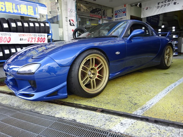 シートベルトもオシャレに～ | マツダ RX-7 インテリア インテリア