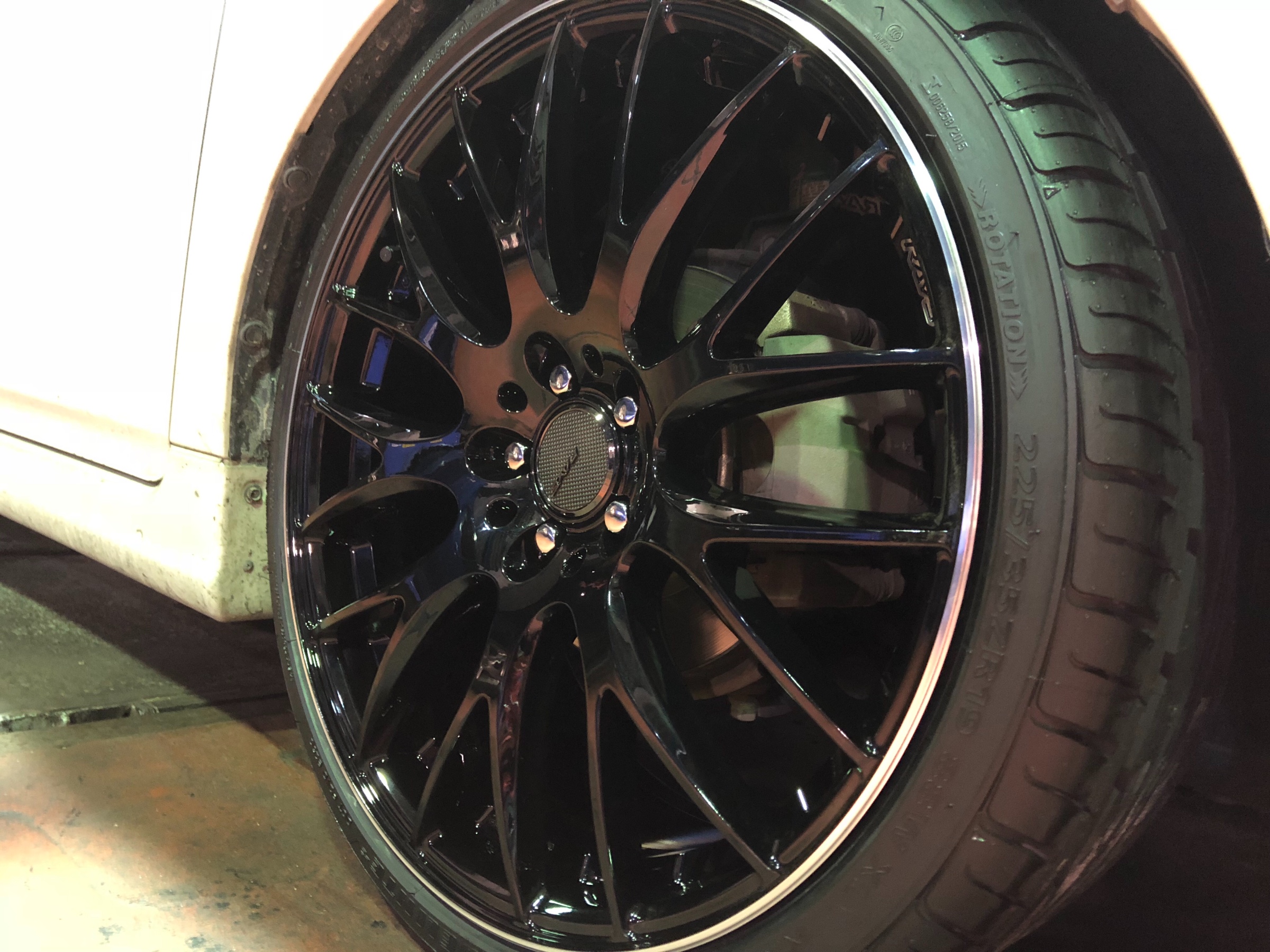 RAYS HOMRA 2x9 x 30 PRIUS 定番ながらやっぱりカッコイイ