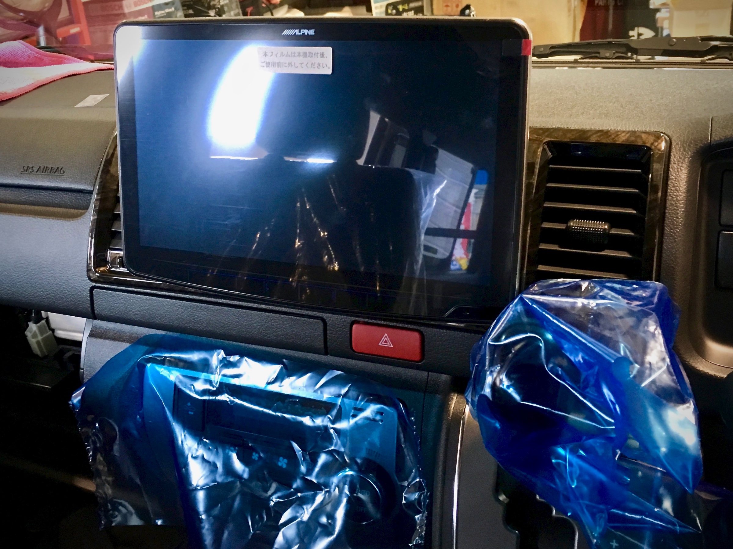 ALPINE HIACE カーナビ model 2015 alpine 7D ALPINE（アルパイン） カーナビ ハイエース(200系)ナビレディ