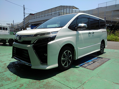 ヴォクシーZRR85W（4WD）をローダウン | トヨタ ヴォクシー 足まわり