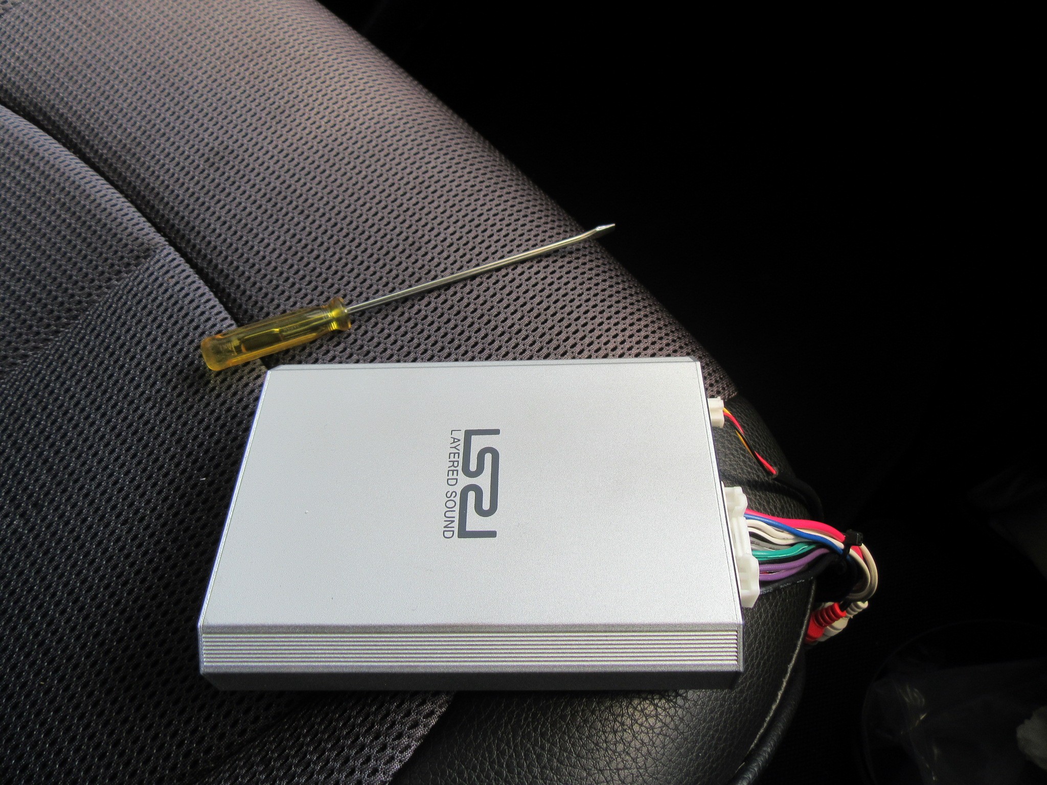 話題のレイヤードサウンドで、愛車がコンサートホールに変わった