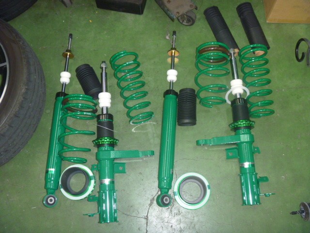 TOYOTA DBA-KGJ IQ サスペンションキット 一式 トヨタ サスペンションキット 一式 TOYOTA DBA-KGJ IQ