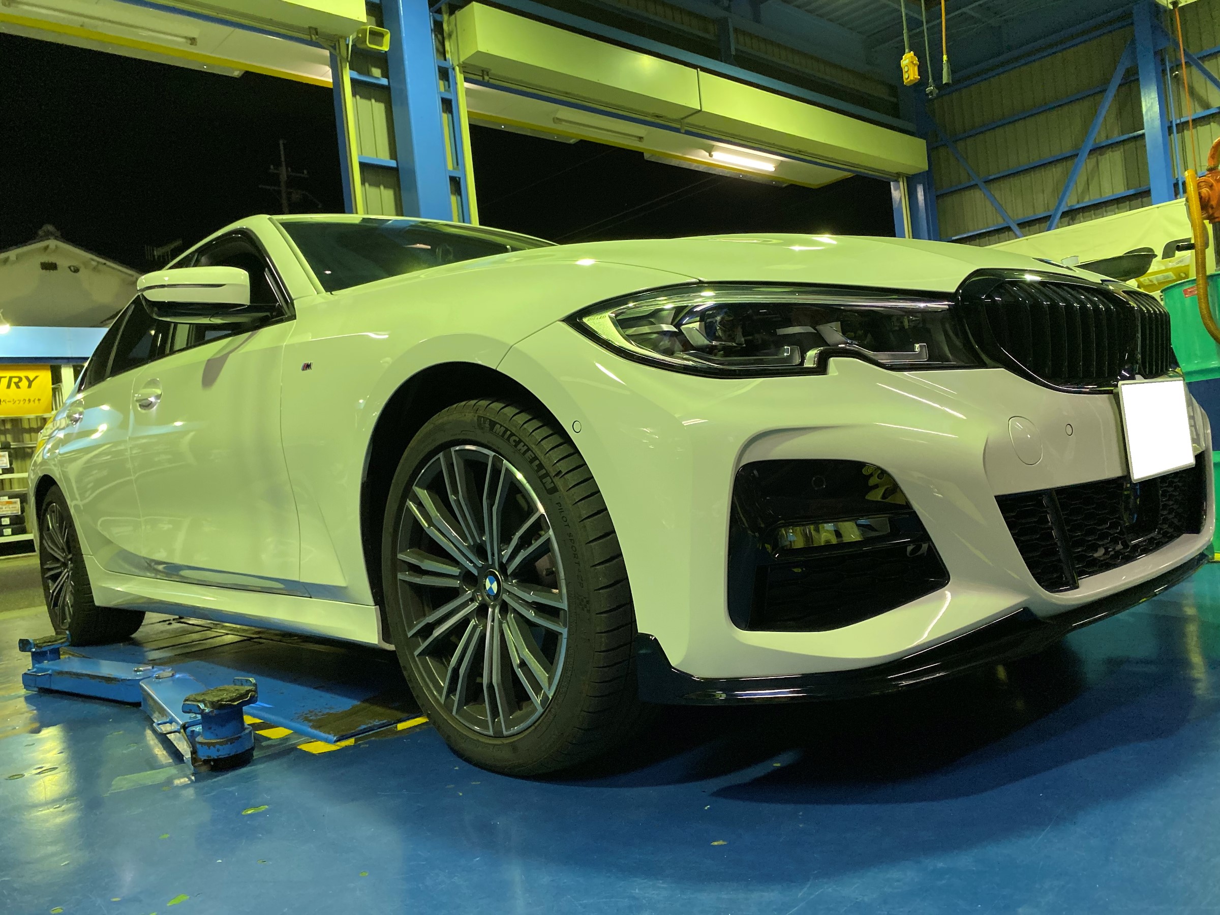 ☆ BMW New ３シリーズ G20 KW Ver.3 早速取り付けていきます 