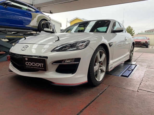 Mazda Rx 8 Se3p Vrx2取付 Recaroシートレール交換 レーシングハーネス固定用アイボルト取付 マツダ Rx 8 スタッフ 日記 コクピット 荒井 車のカスタマイズにかかわるスタッフより