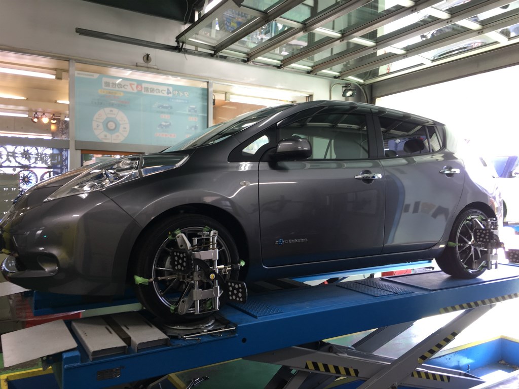 日産リーフZE1 ニスモ ノーマルサスペンションキット 新車取外し NISMO(ニスモ) スポーツサスペンションキット 日産 リーフ ZE0