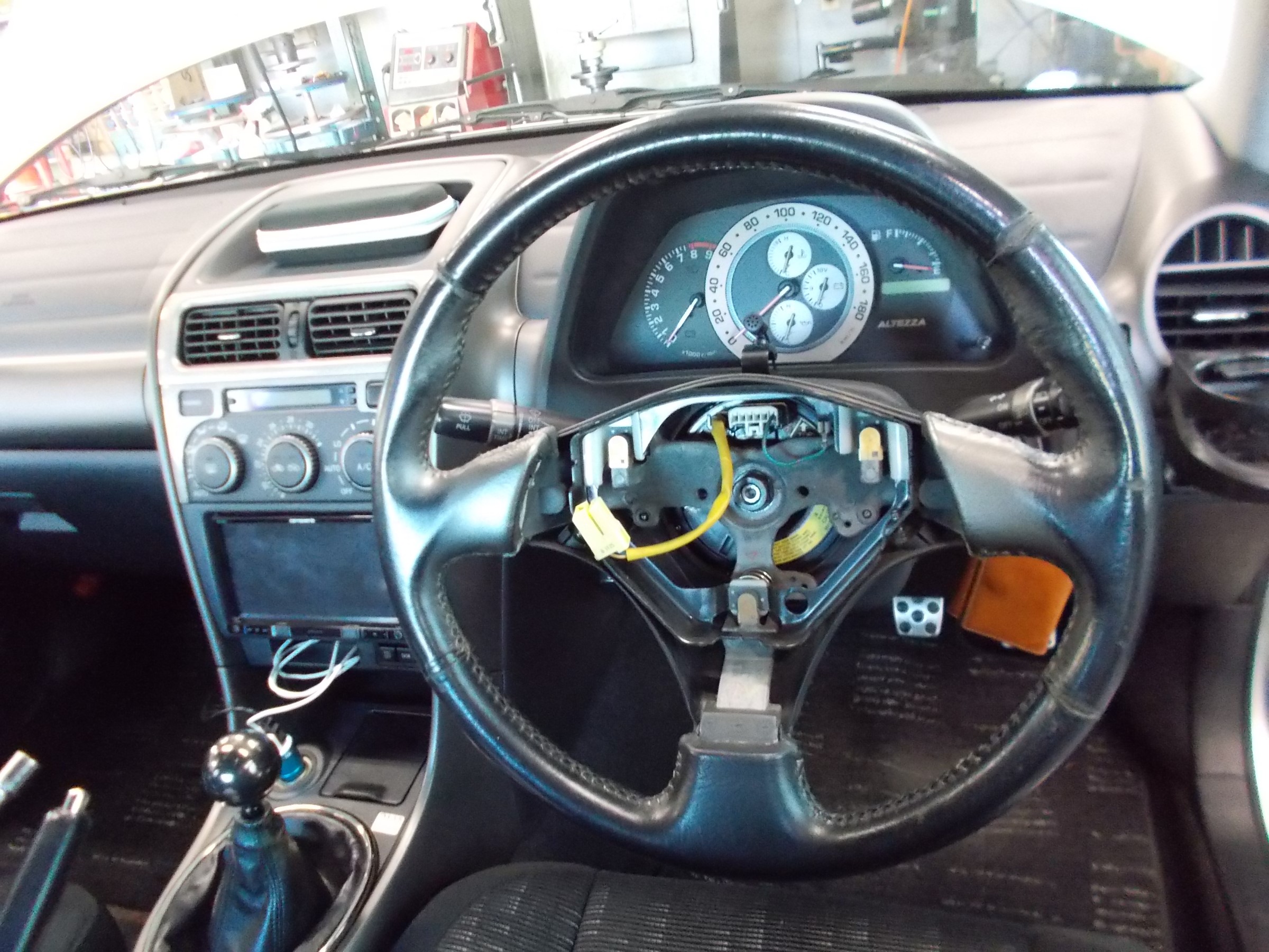 アルテッツァ ステアリング交換。 | トヨタ アルテッツァ インテリア